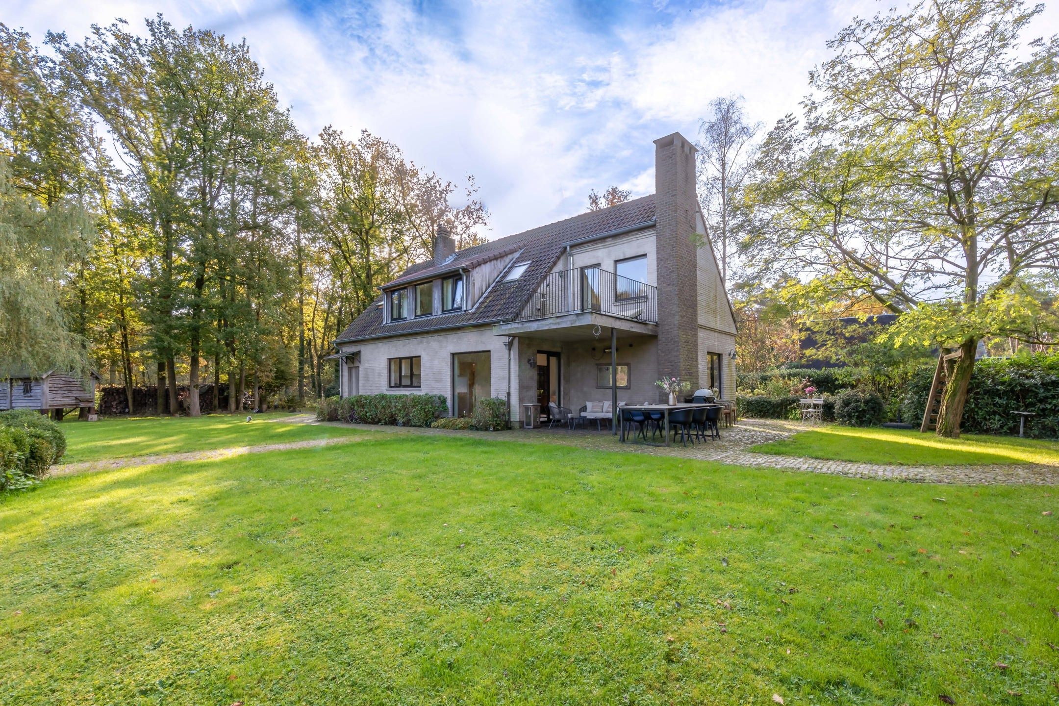 Charmante woning omringd door ca 6000m² aan prachtige natuur foto 20