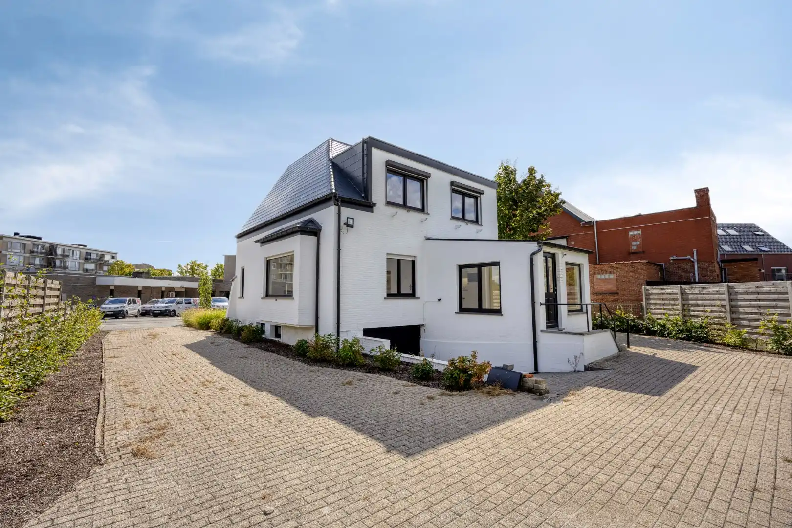 Gerenoveerde woning met 3 slpks, ruime tuin en inpandige garage in Tessenderlo-Ham ! foto 22