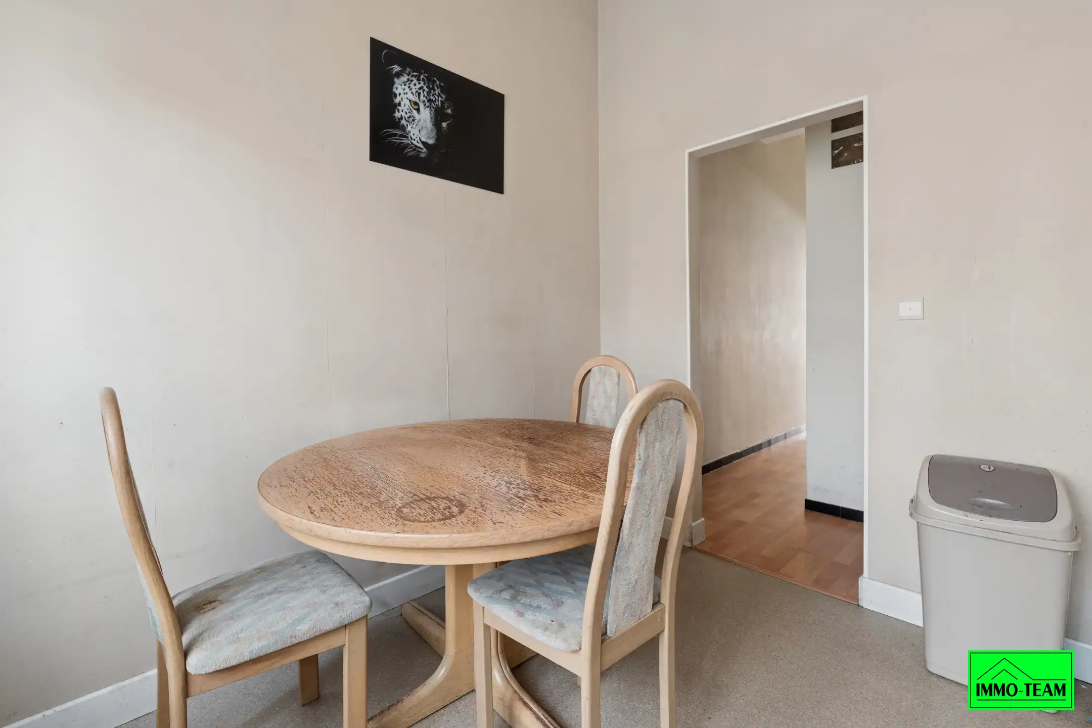 Gelijkvloerse studio foto 8