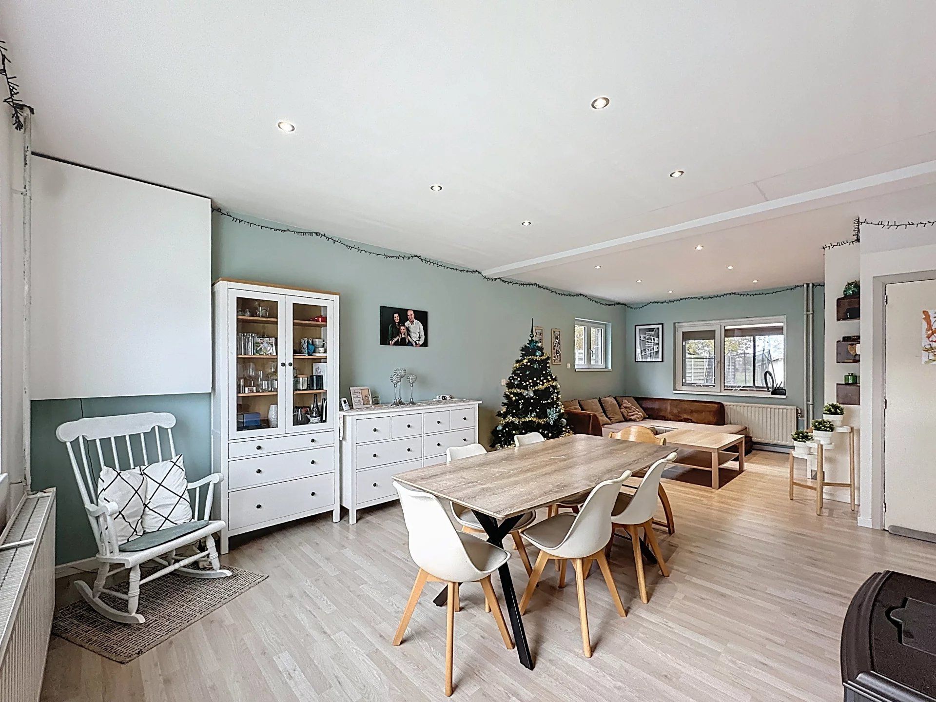 Op te frissen woning met 3 slaapkamers, op een groot perceel, eventueel 2 bouwplaatsen foto 7