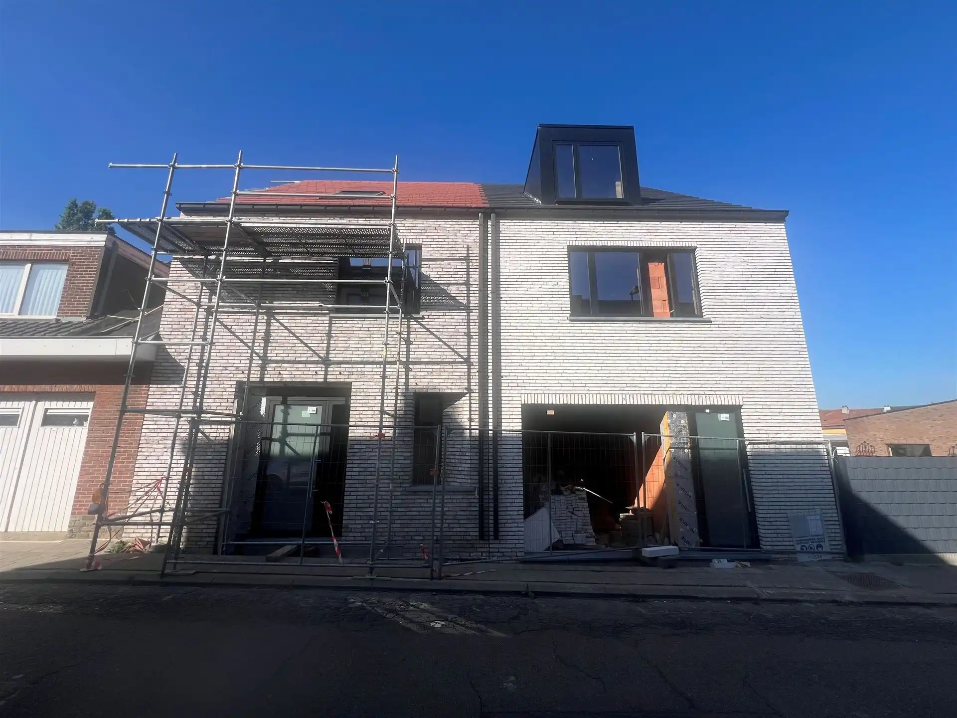 Casco nieuwbouw woning op gunstige locatie foto {{pictureIndex}}