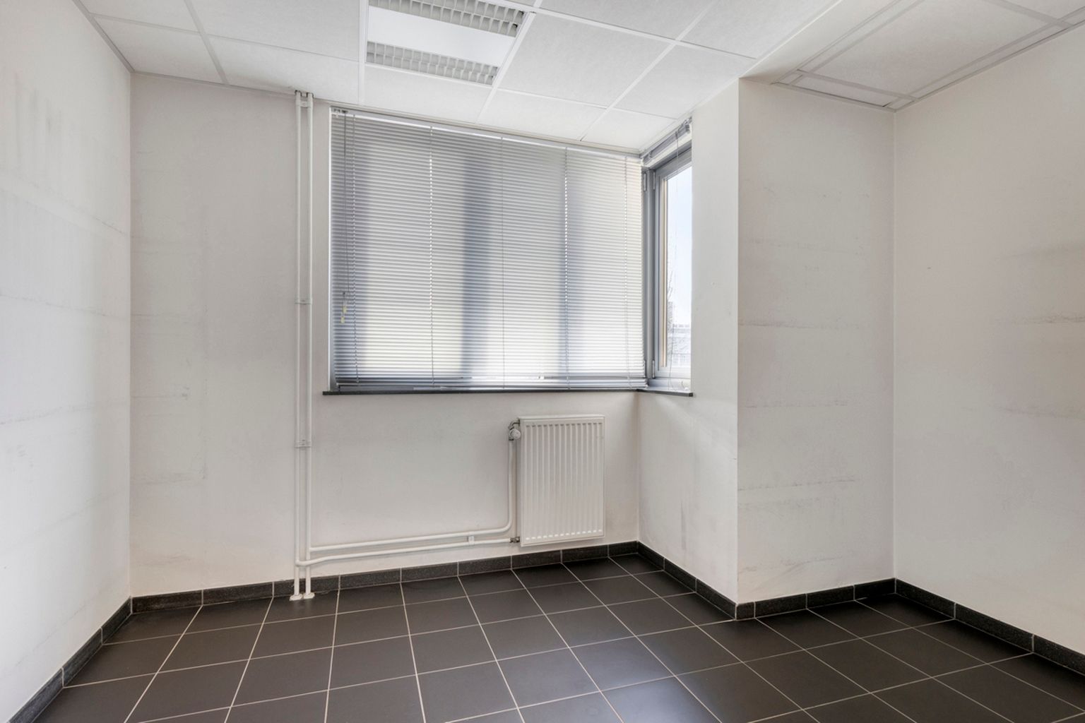 Uitstekend onderhouden gebouw voor gemengd gebruik foto 24