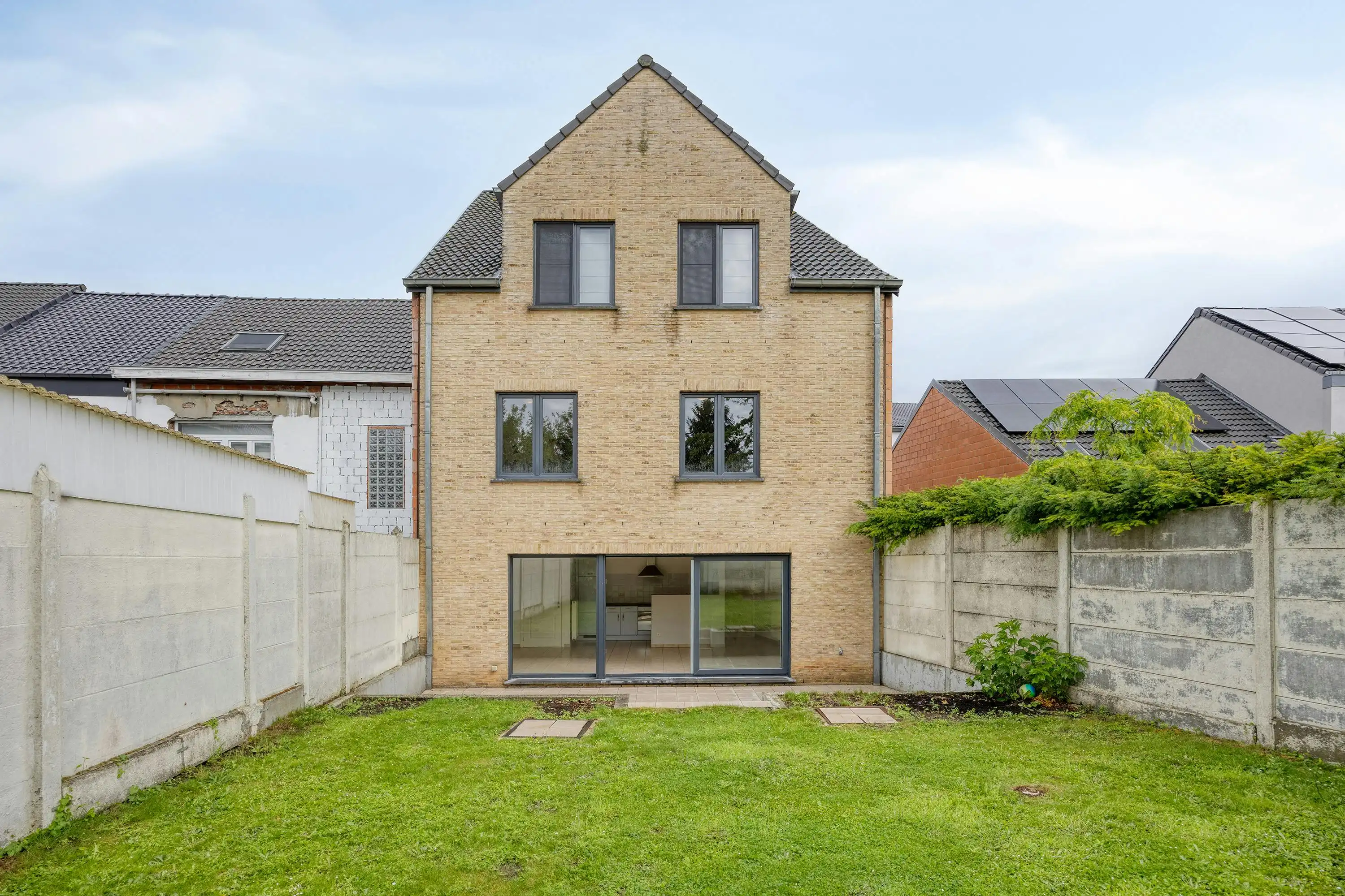 Ruim duplexappartement met garage op toplocatie in Strombeek-Bever foto 14