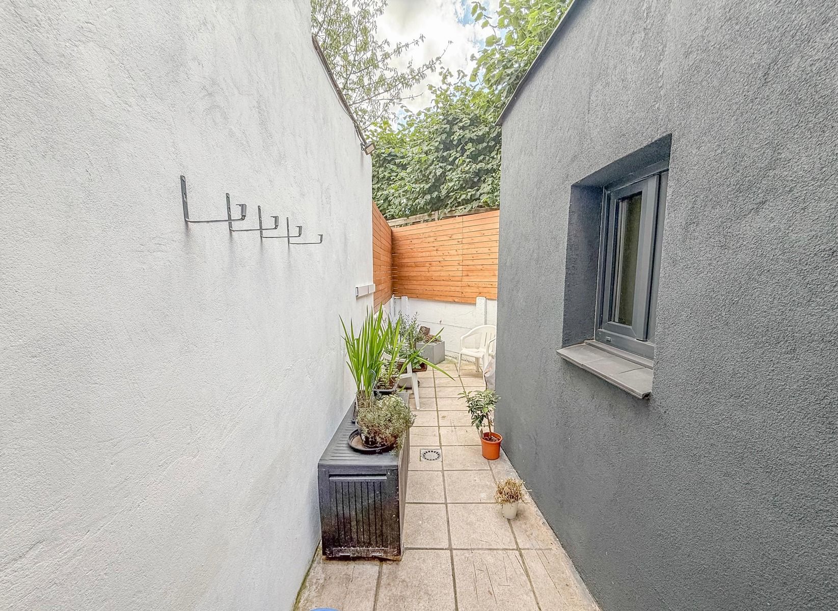 Ruime, instapklare (handels)woning in hartje Temse foto 11