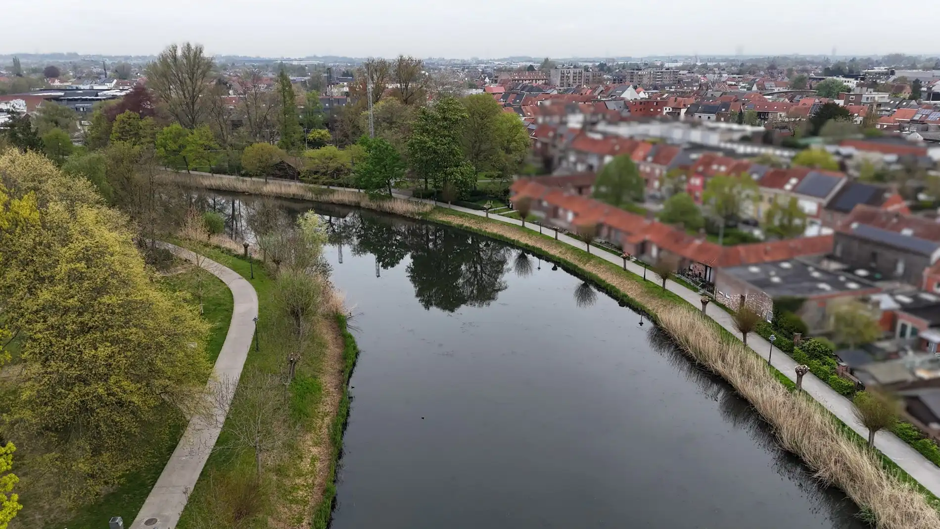 Appartement van 96 m² dichtbij park met 2 kamers en mogelijke garage foto 4