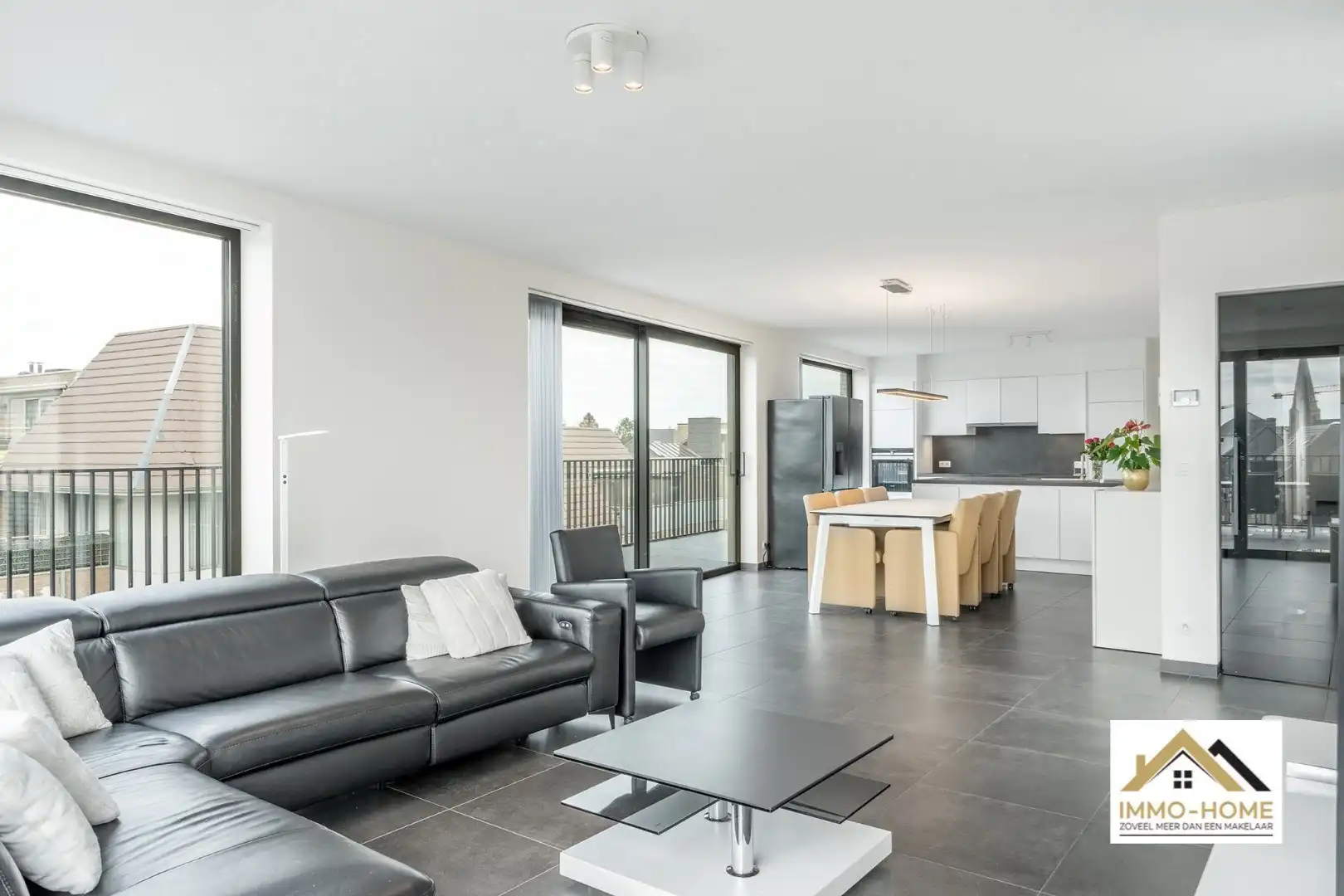 Luxueus penthouse centrum Wachtebeke aan 2% registratie!  foto {{pictureIndex}}