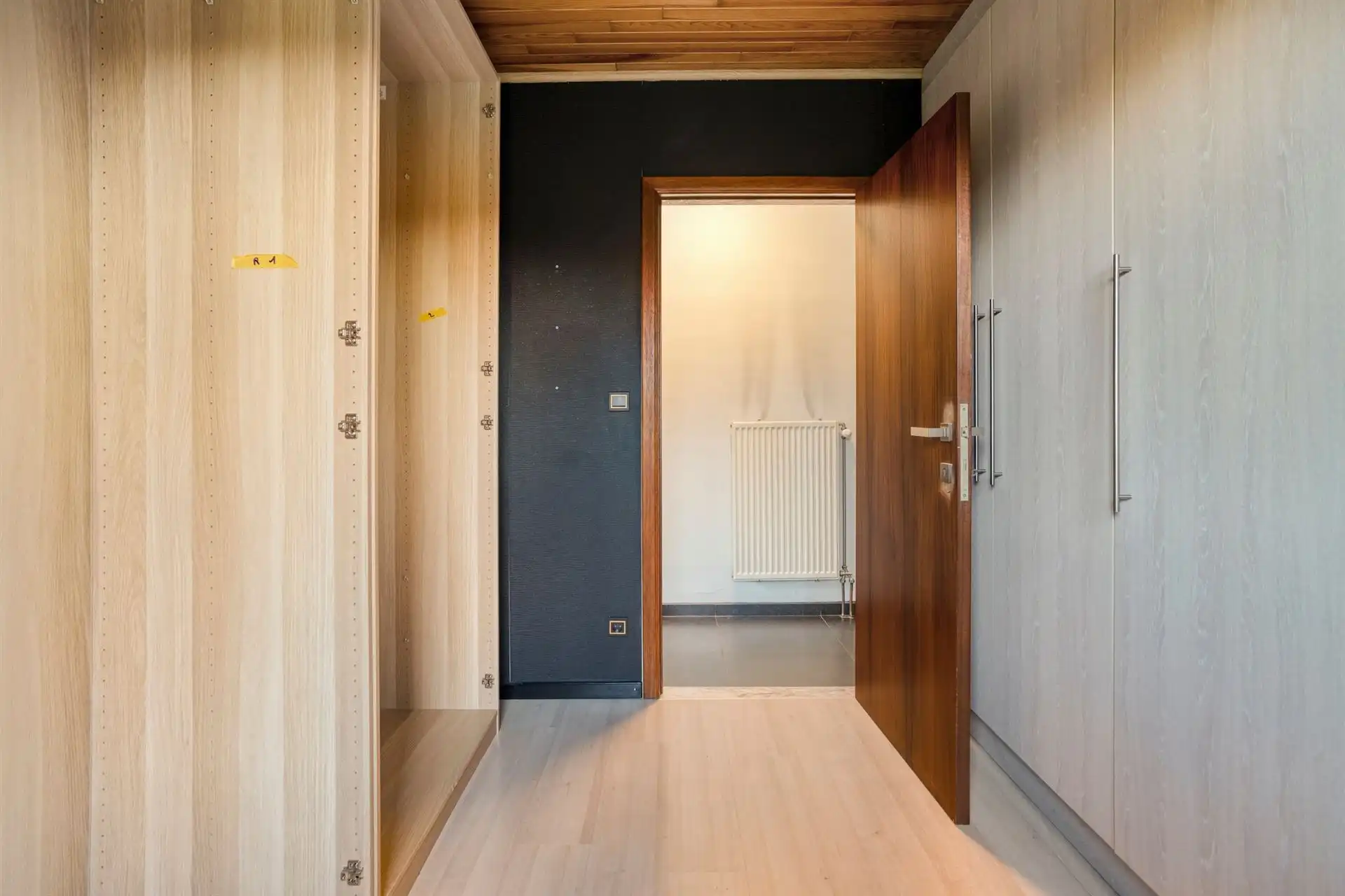 Op te frissen woning met 5 slpks nabij centrum Oostmalle! foto 17