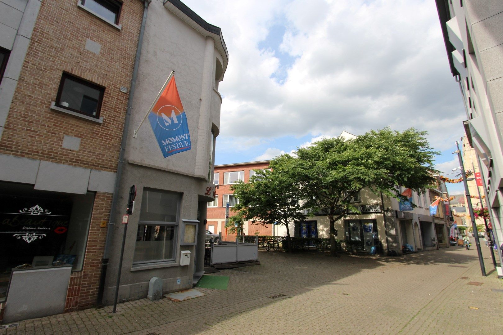 Gebouw met gezellig restaurant in het centrum van Tongeren foto 4