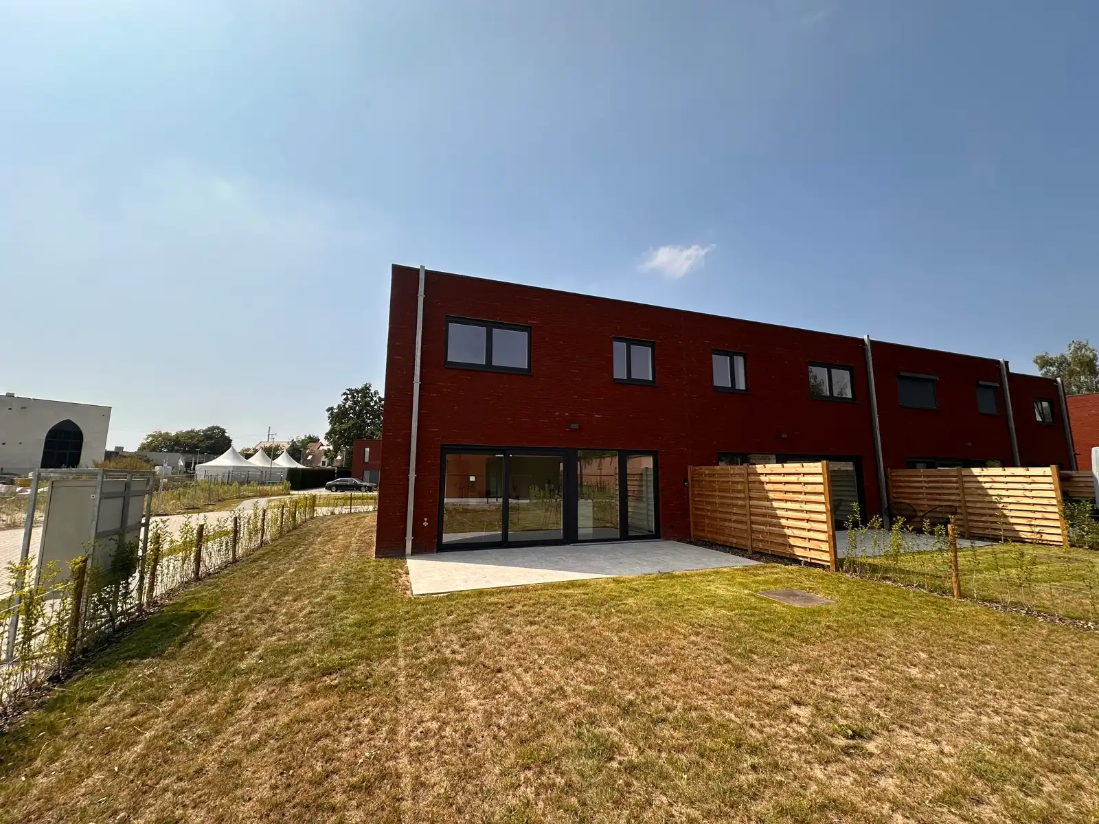 Laatste instapklare woning te koop! foto 7