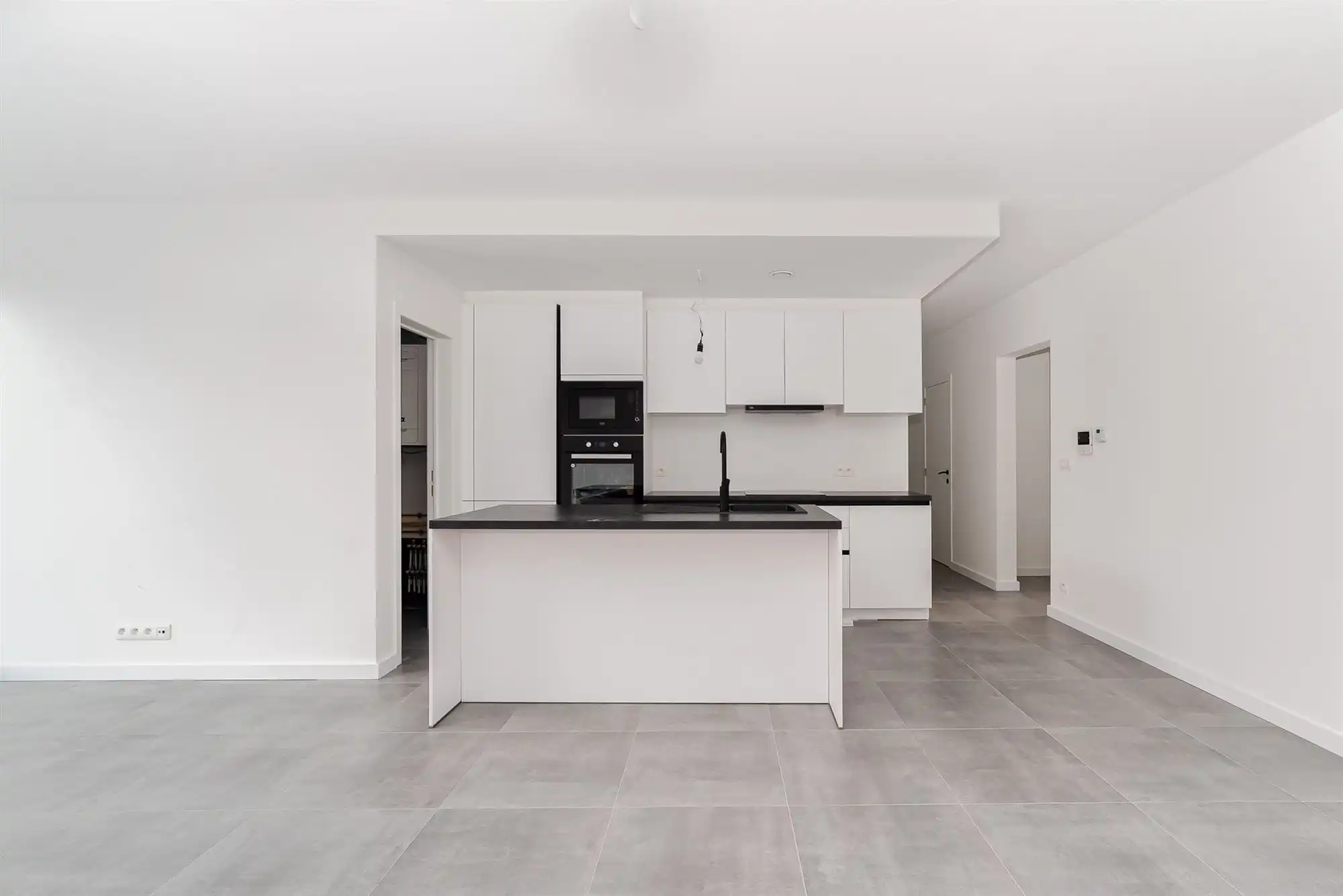 Nieuwbouw appartement 2 slpk met terras en P foto 4