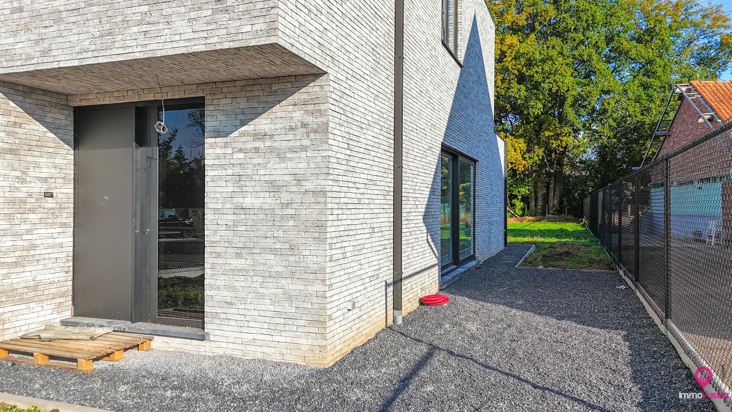 Nieuwbouwwoning (casco+) met 3 slpkms, terras en ruime tuin! foto 25