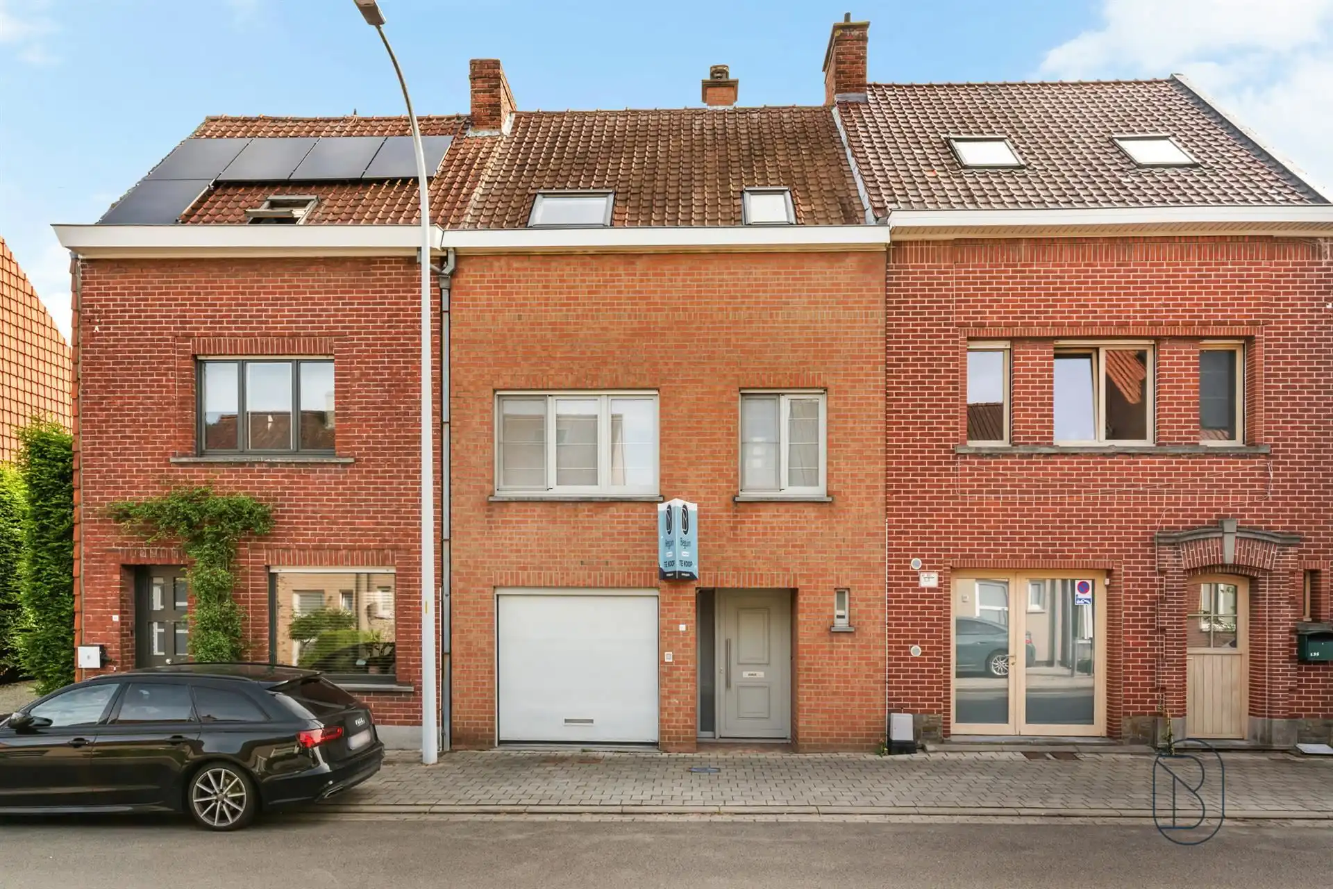 Ruime instapklare woning met 4 slpk, garage en tuin in Heule foto 7
