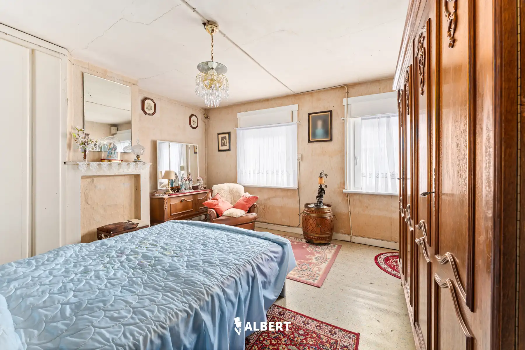 Charmante woning met renovatiepotentieel foto 9