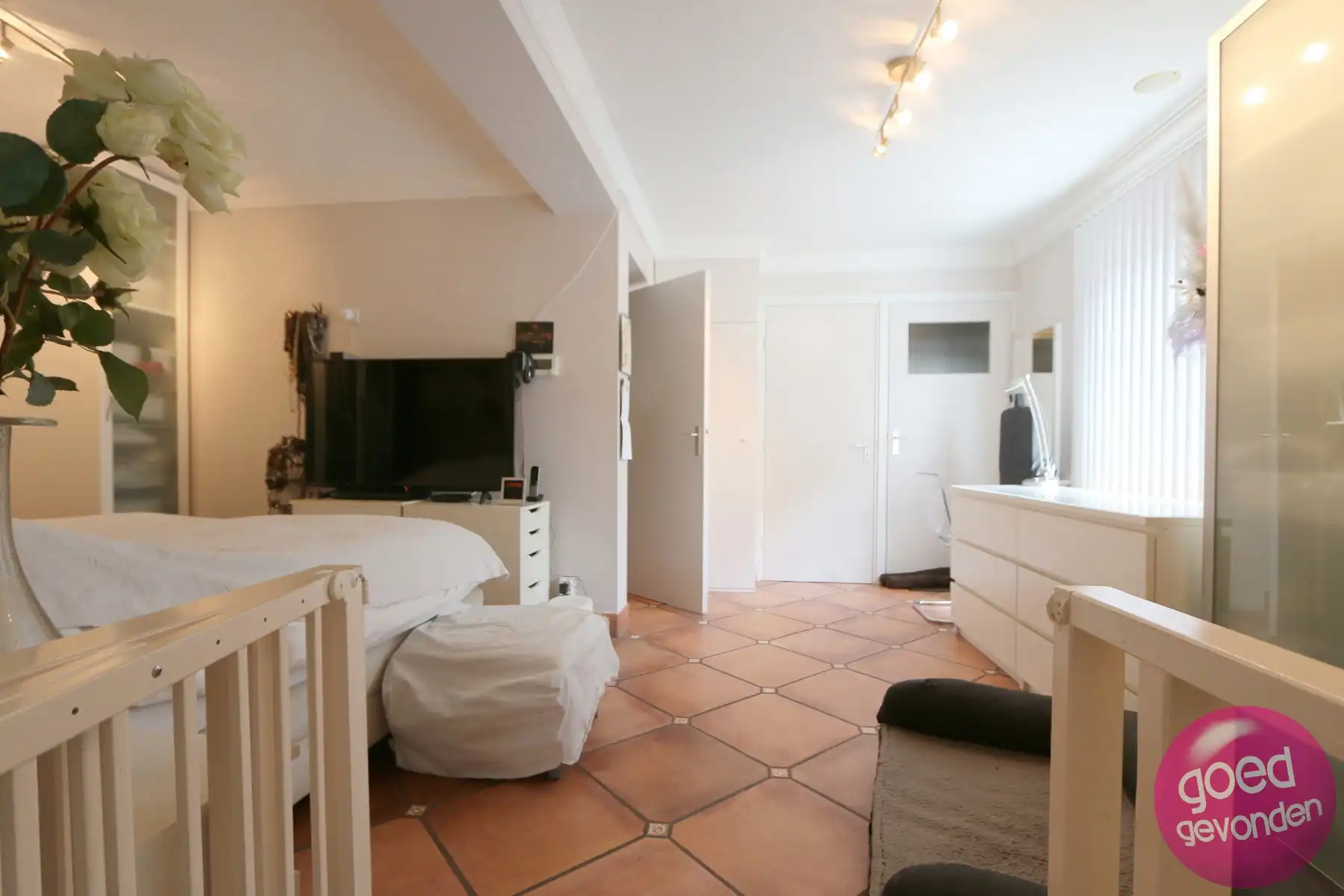 UNIEKE DUBBELE WOONST - TUIN - TERRAS - PARKING foto 10