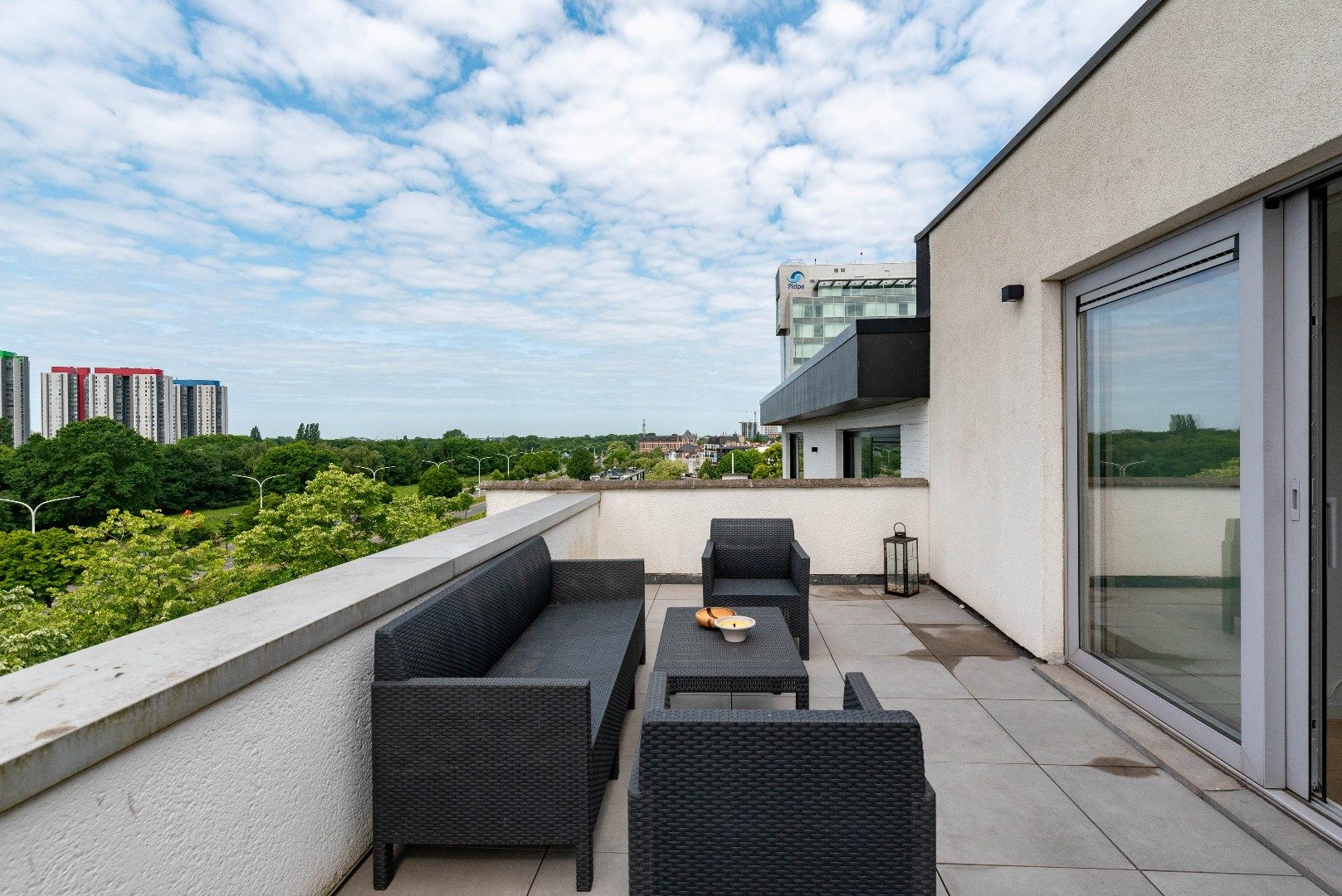Modern penthouse op het Antwerpse Zuid foto 4