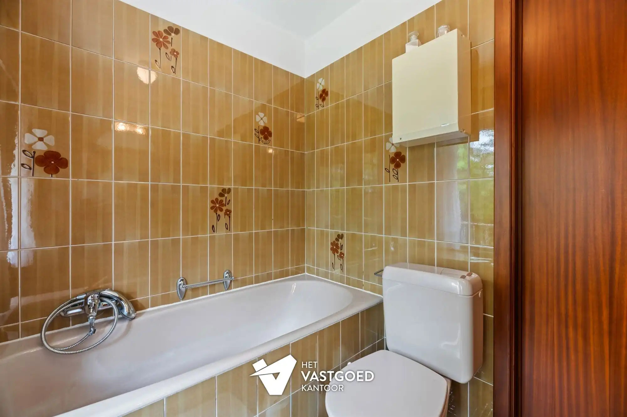 UITSTEKEND ONDERHOUDEN WONING RUSTIG GELEGEN OP EEN PERCEEL VAN 5 ARE TE MEERHOUT GESTEL foto 16