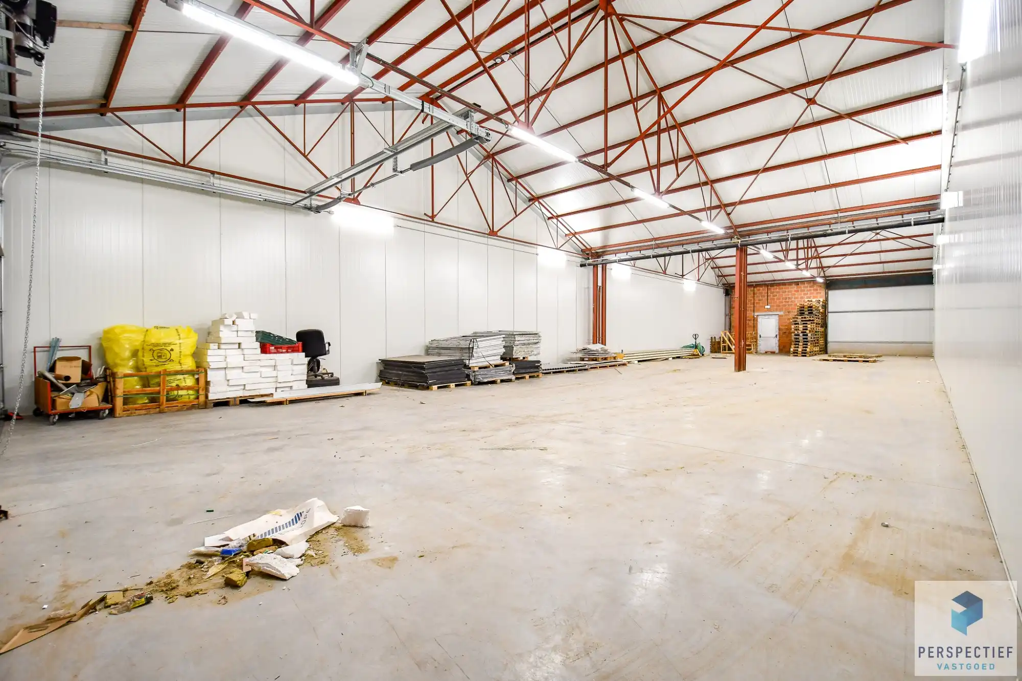 Laatste bedrijfsunit (6): Grote Loods (300 m²) te huur in het Fort Beernem foto 4