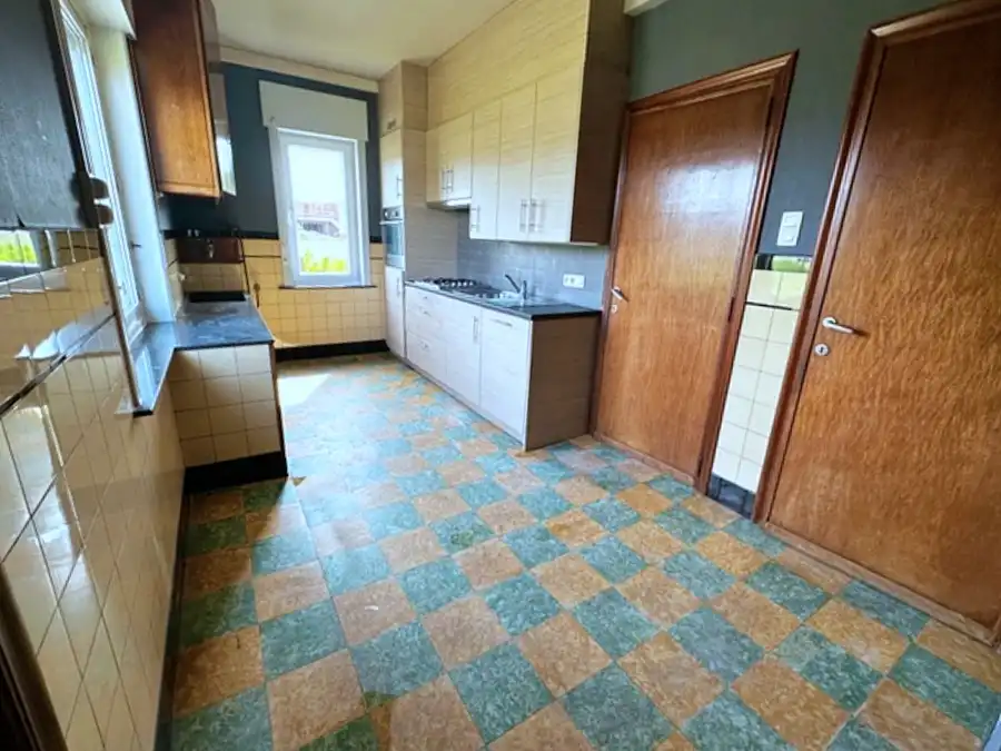 Alleenstaande woning met ruime tuin in Izegem (Bosmolens) te huur! foto 5
