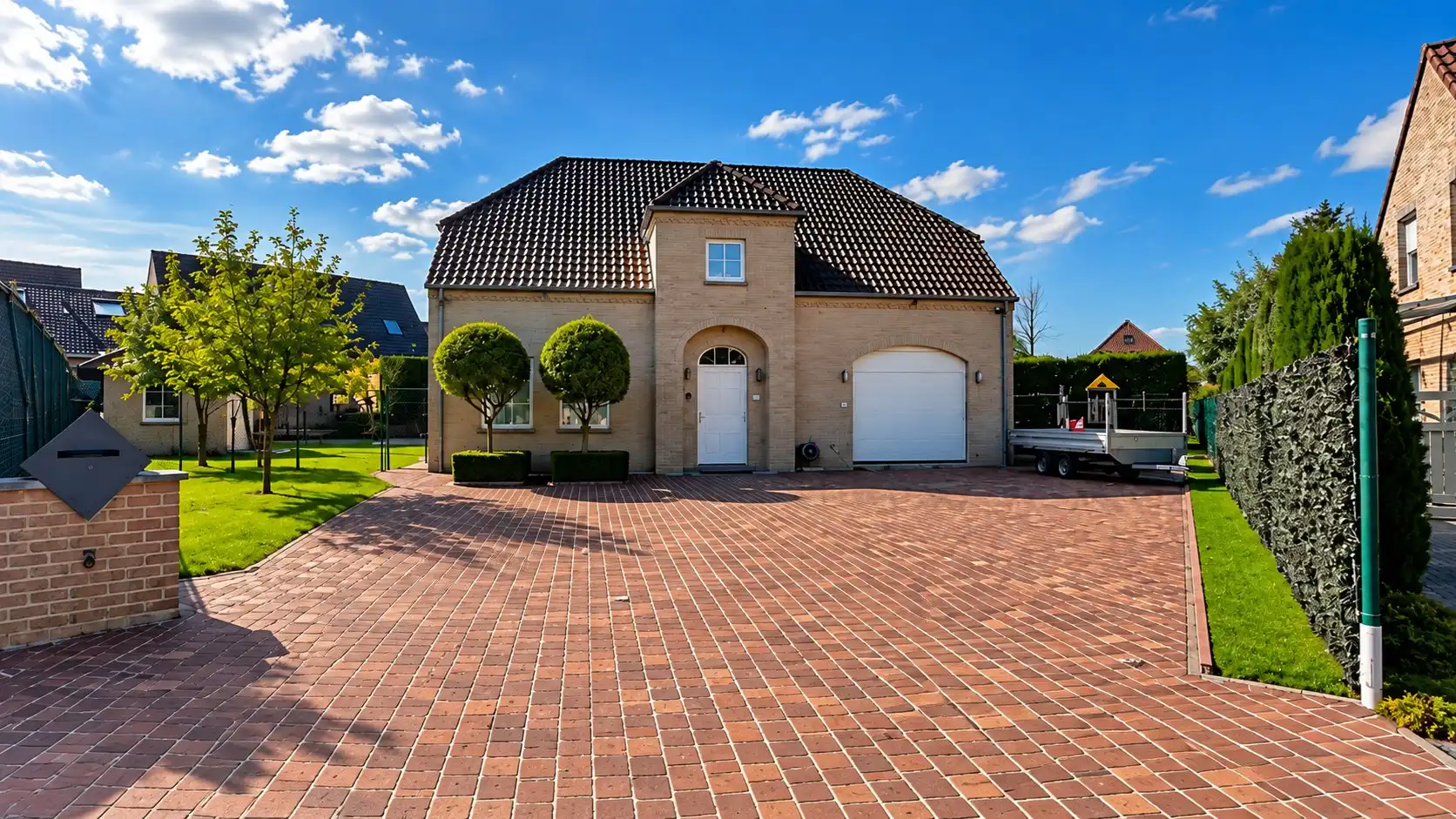 Grote woning met mogelijks 6 kamers, garage,... foto 6