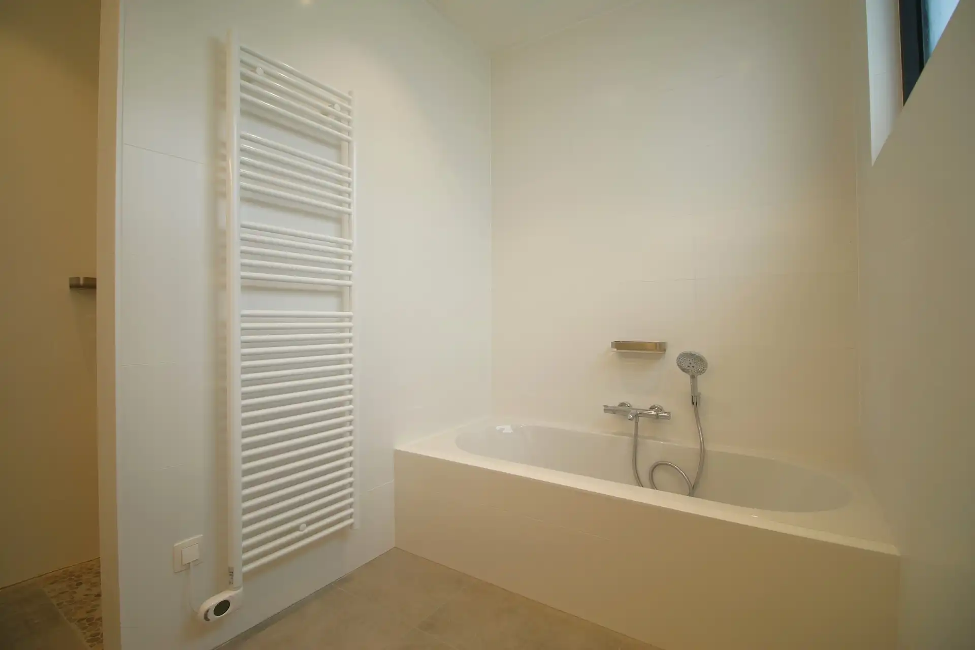 Pas gerenoveerde woning 3 slpk foto 14