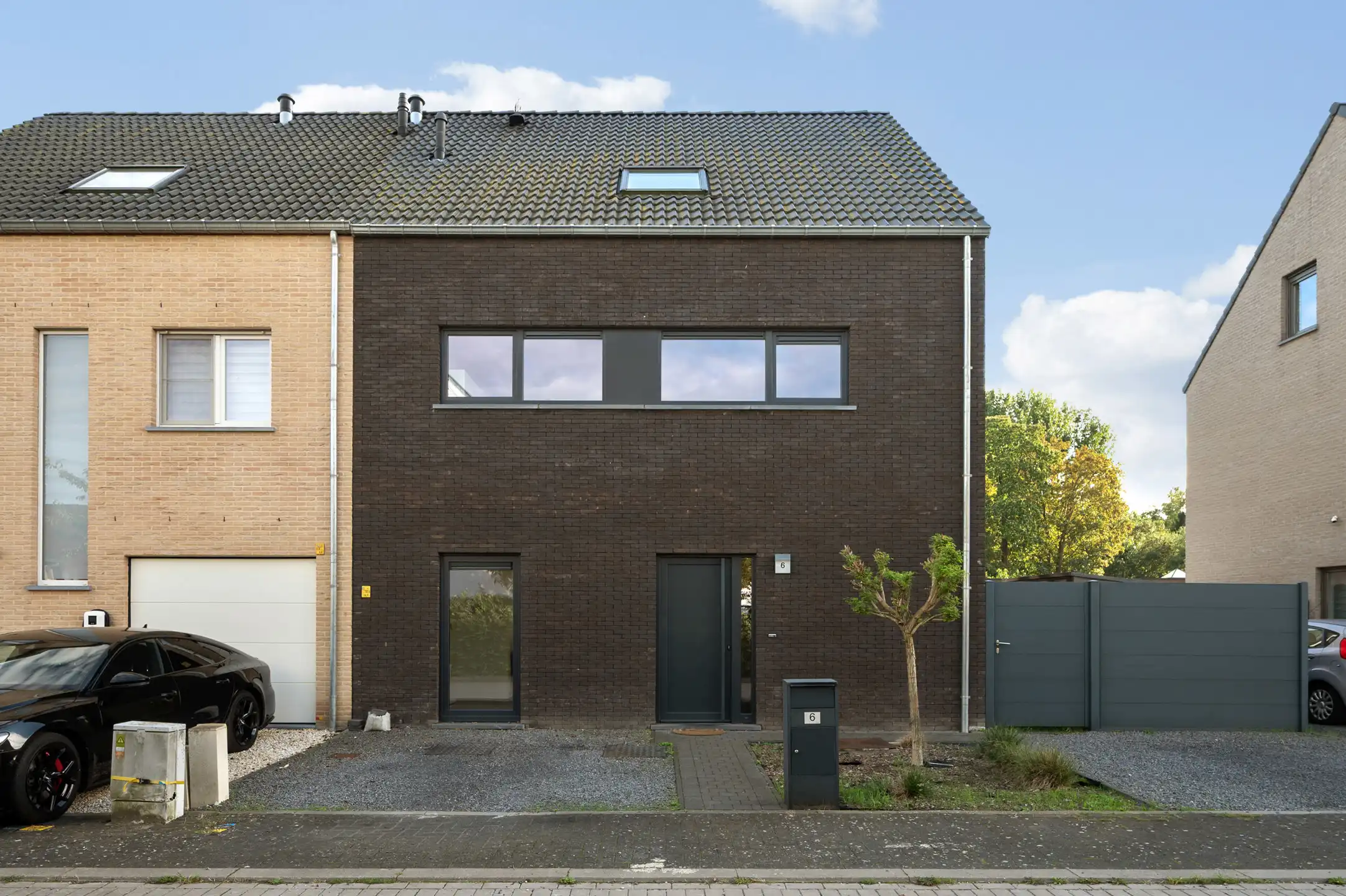 Huis te koop foto {{pictureIndex}}