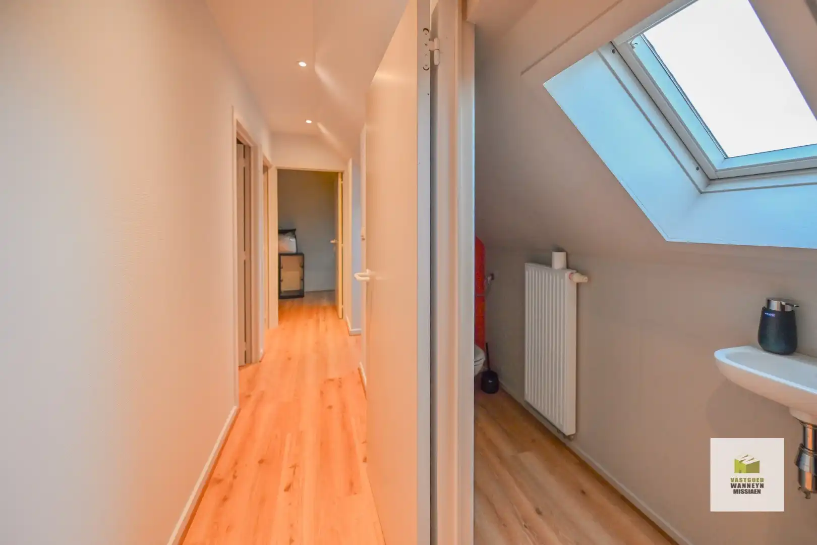 Ruime gezinswoning met tuin, 3 slaapkamers en een grote garage  foto 21