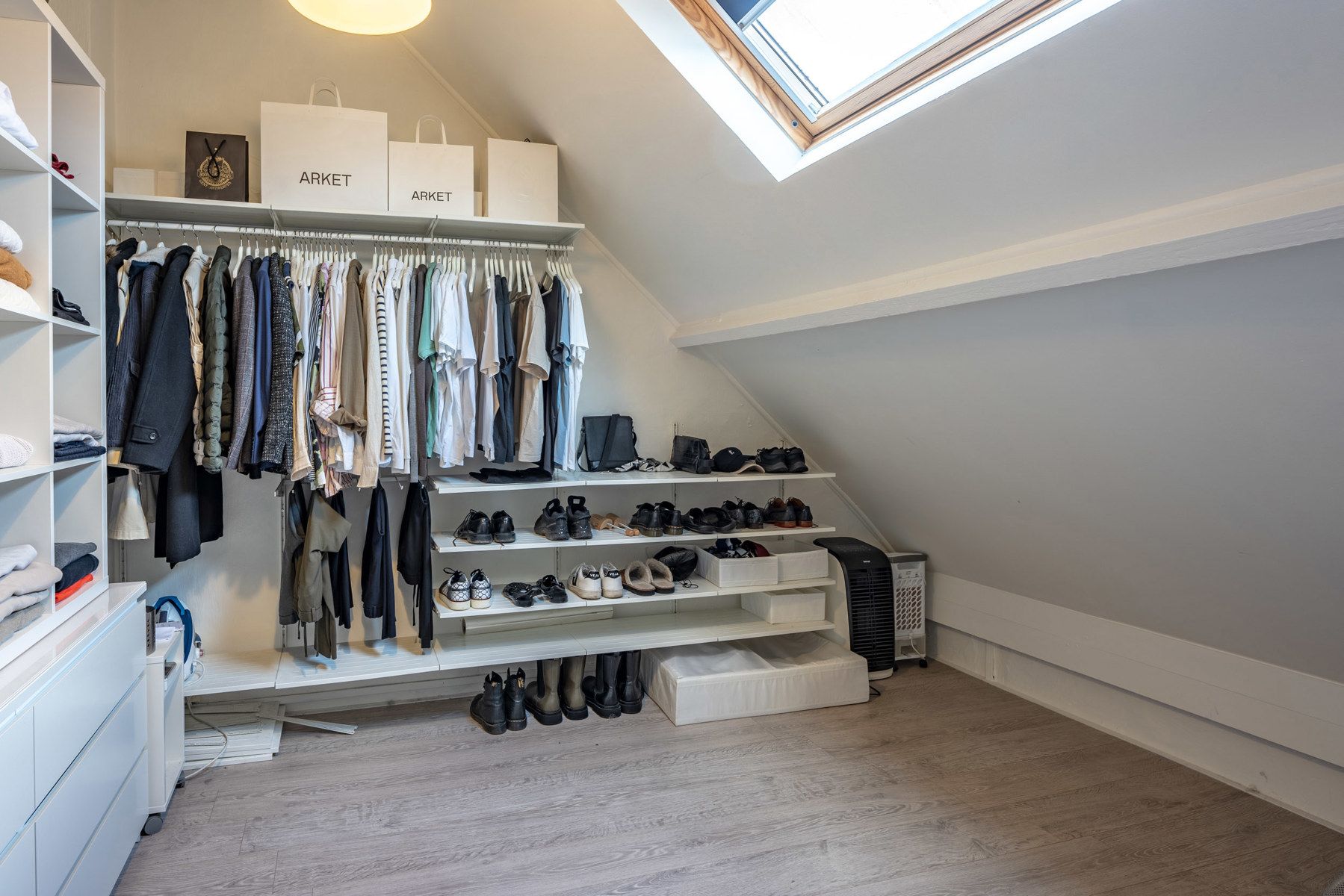 Instapklare bel-etagewoning met 2 slaapkamers, tuin en garagebox! foto 14