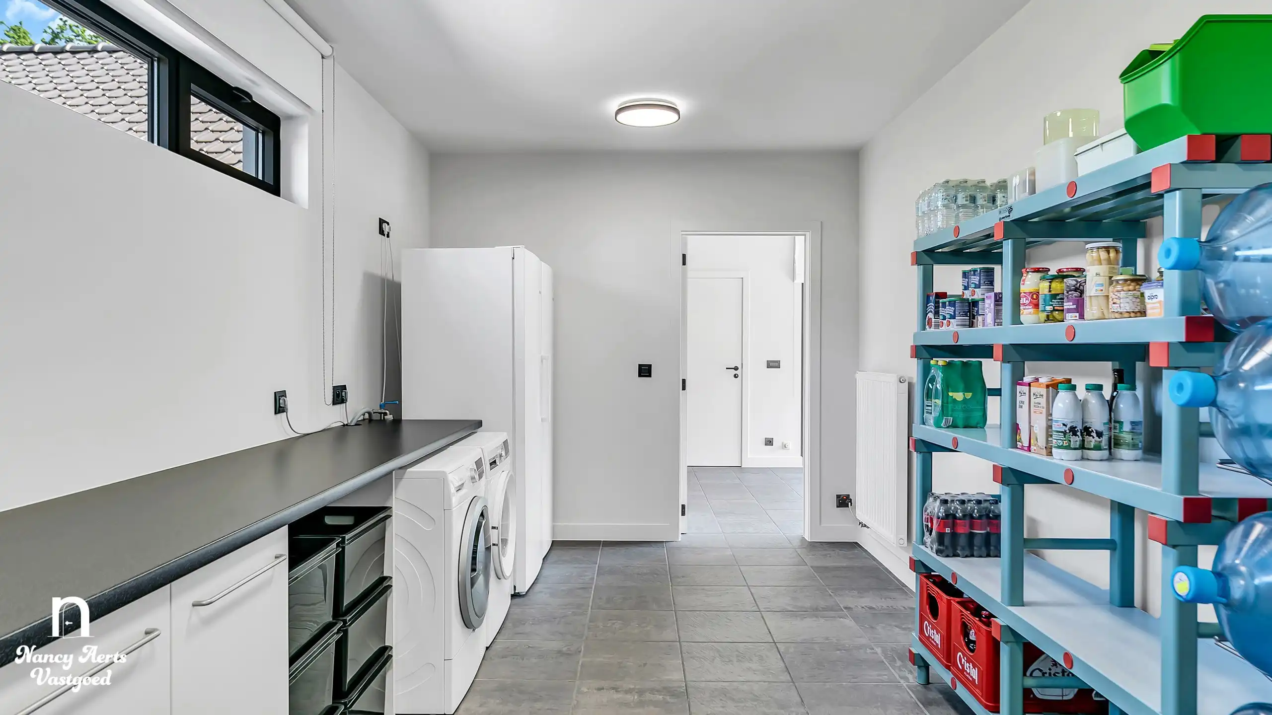 Luxe villa met karakter en hedendaags comfort in het groen foto 24