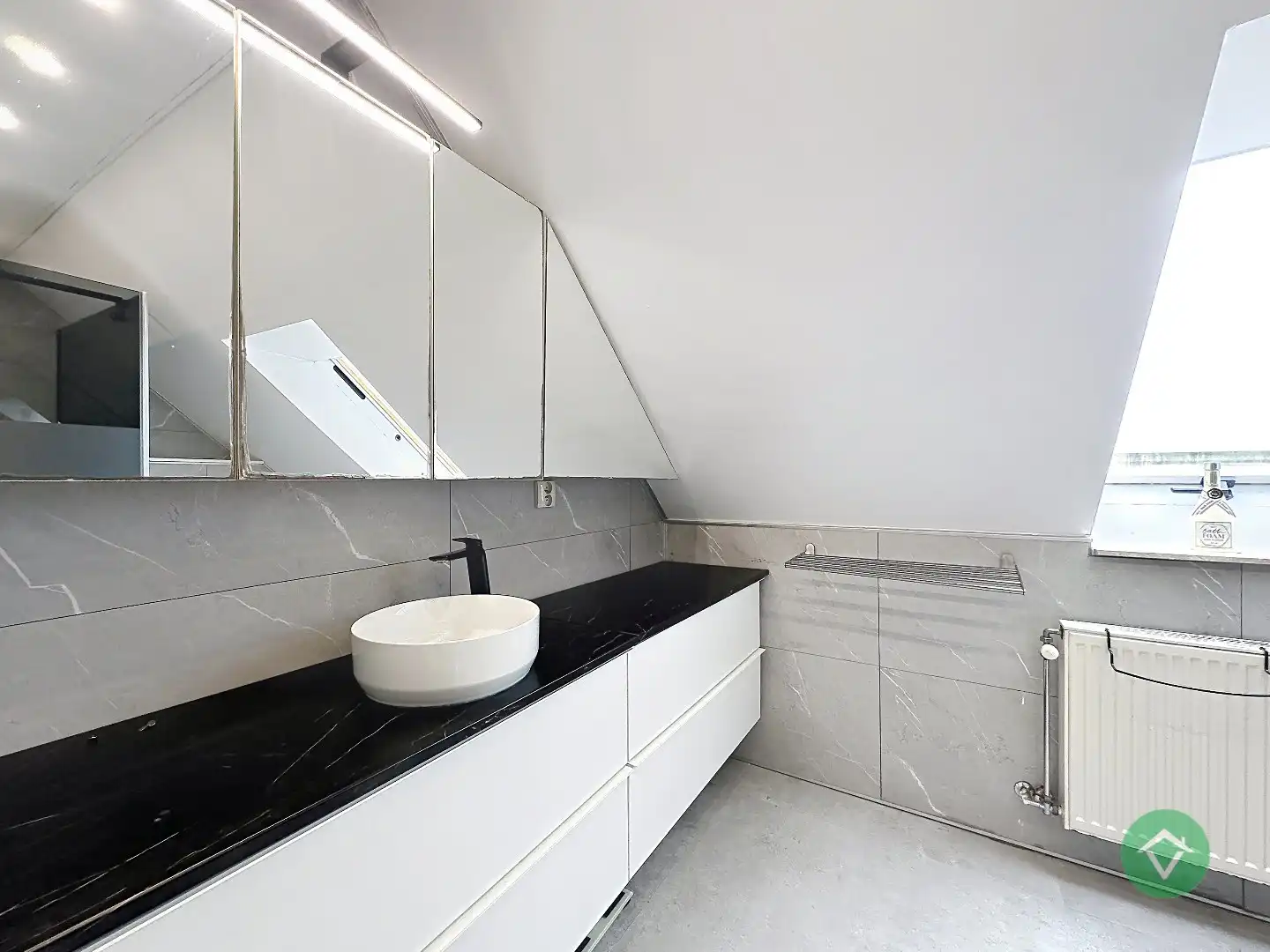 Statige gezinswoning met zonnige tuin, drie slaapkamers en topligging in Leke foto 21