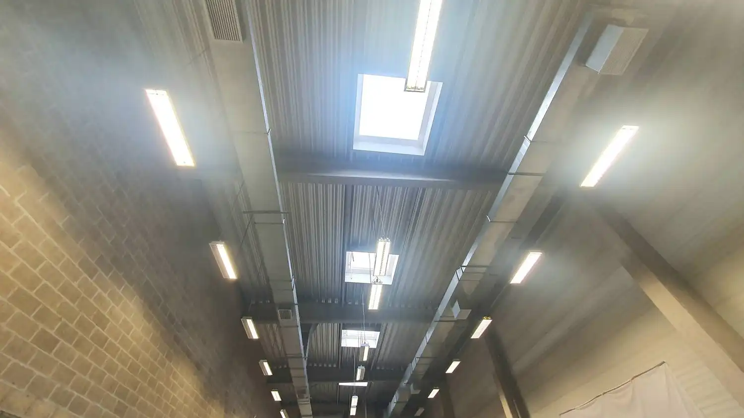 500m² kantoren met 350m² magazijn foto 22