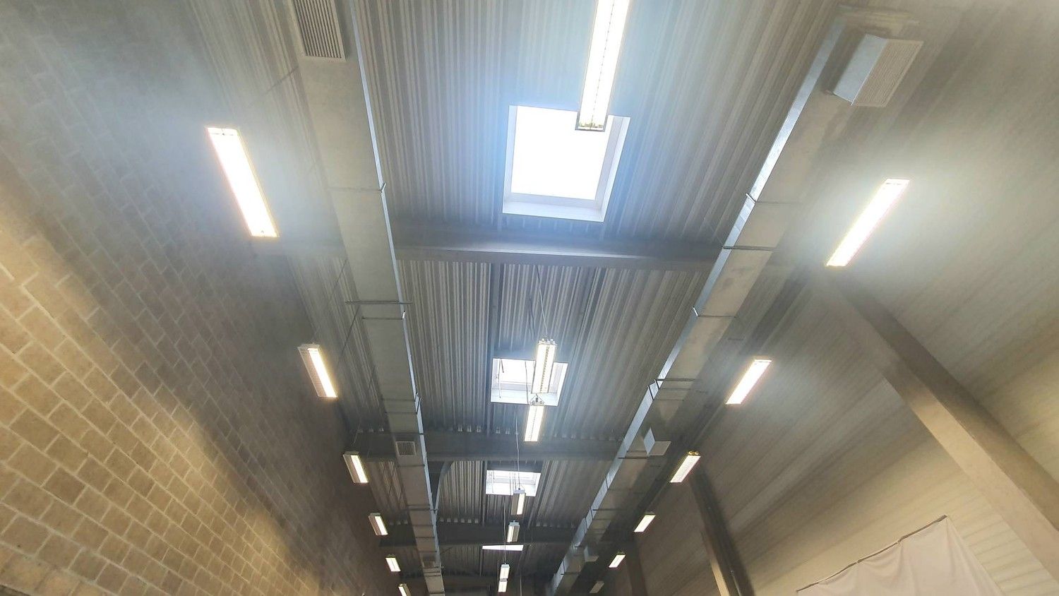 500m² kantoren met 350m² magazijn foto 21