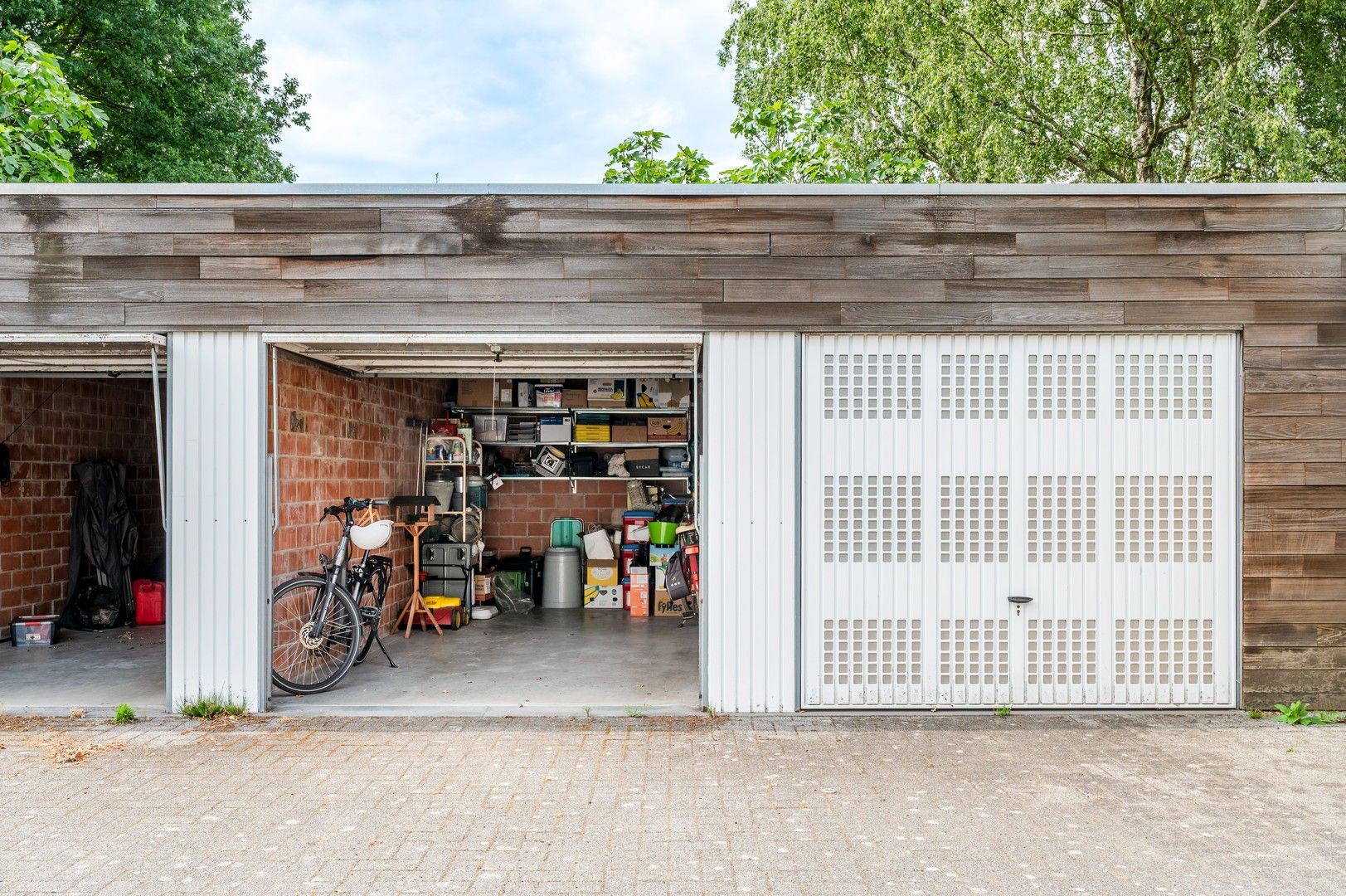 Gelijkvloers appartement + tuin en garagebox foto 19