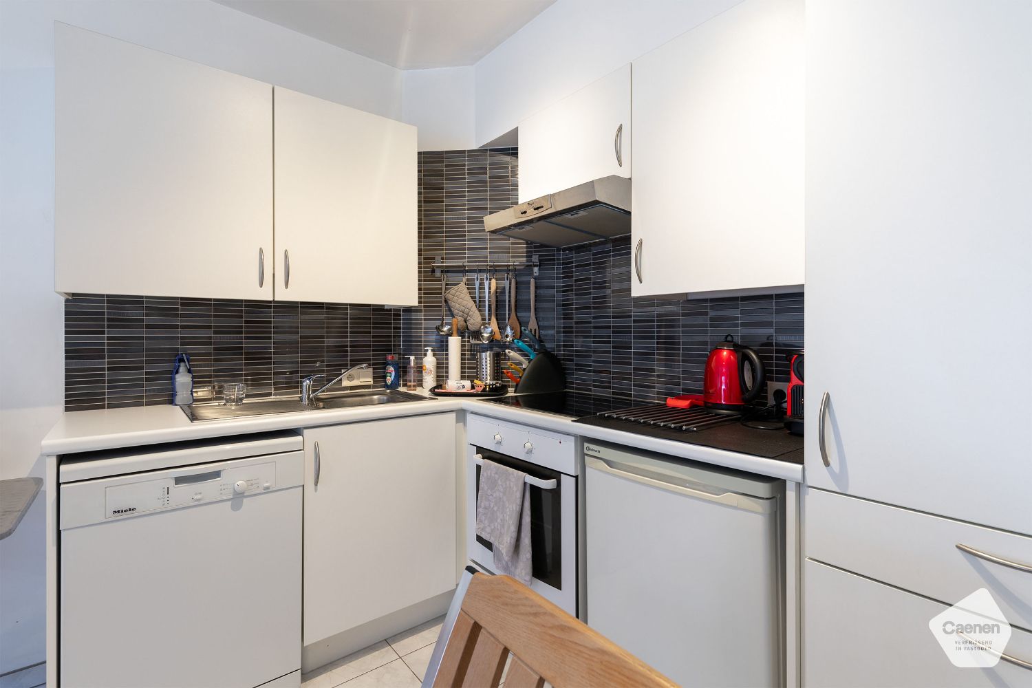 Uitstekend gelegen appartement met 1 slaapkamer + slaaphoek foto 8