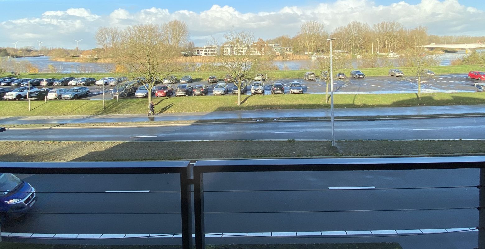 Ruim appartement met 2 slaapkamers, centraal gelegen. foto 10