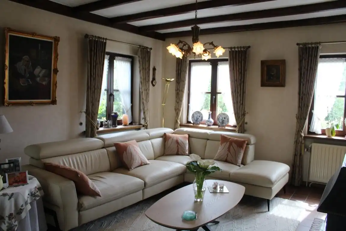 Landelijke laagbouwwoning op ongeveer +/- 1300m² foto 4