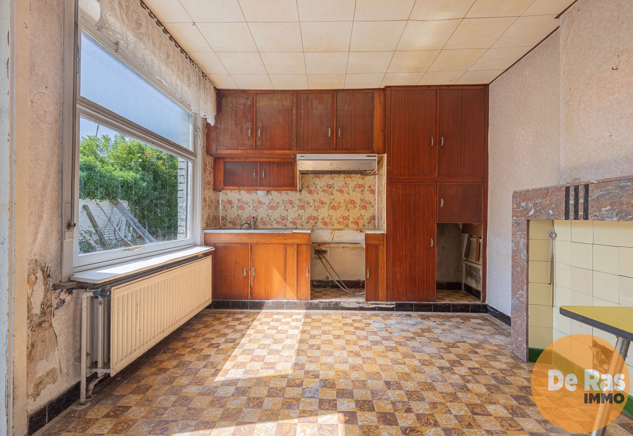 Hillegem - Ruime gezinswoning met 4 slpk, garage en tuin foto 6