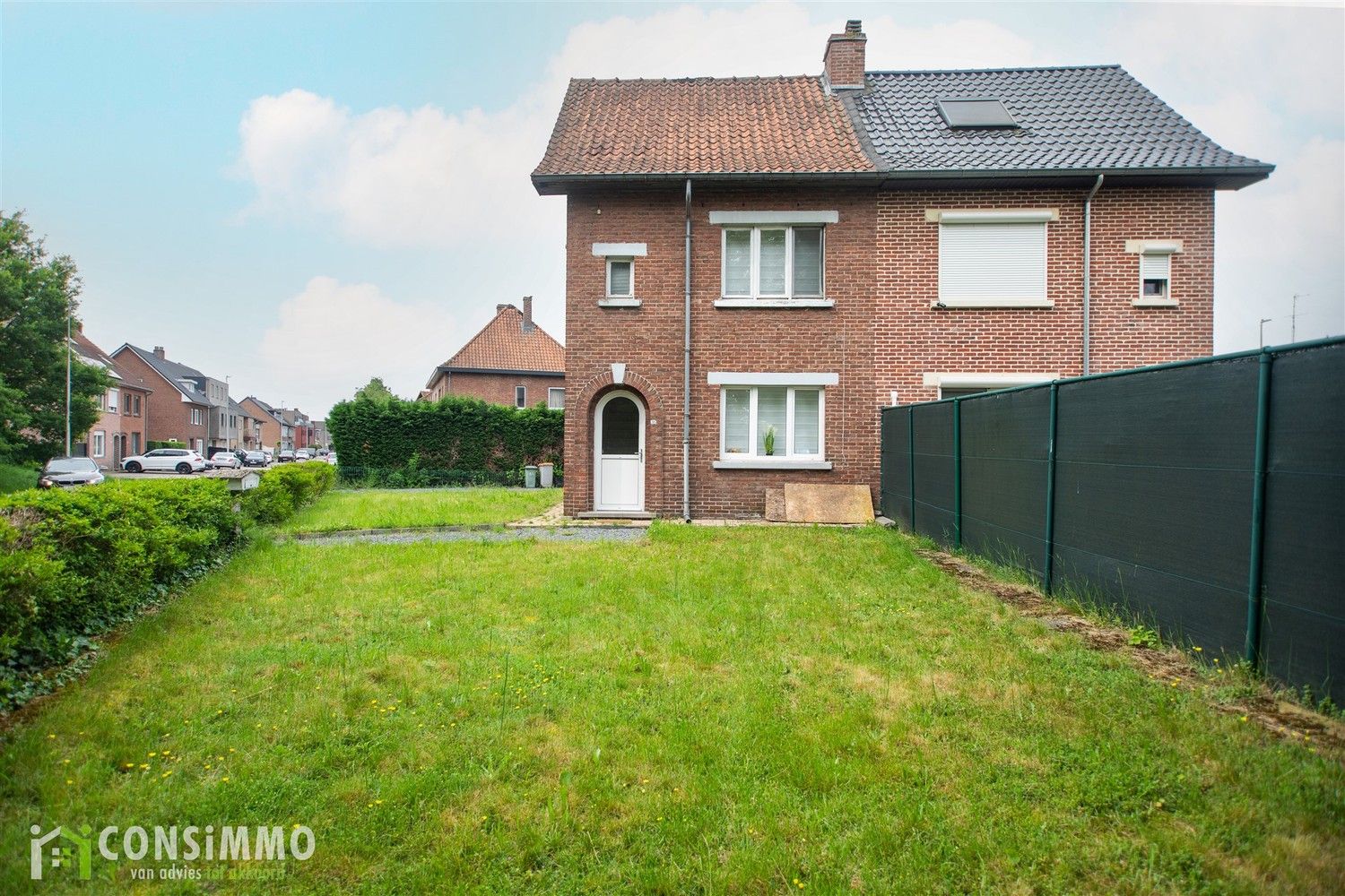 Gezellige, op te knappe woning in Maasmechelen! foto 3