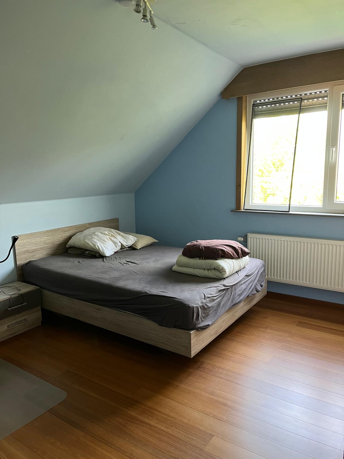 Zeer ruime woning met tuin en garage foto 10