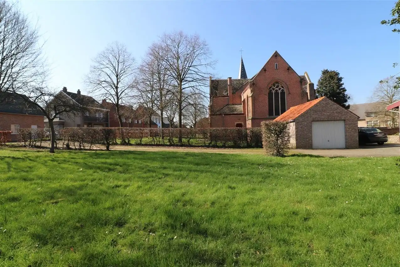 Prachtig, volledig vernieuwde woning met 3 slpk. foto 31