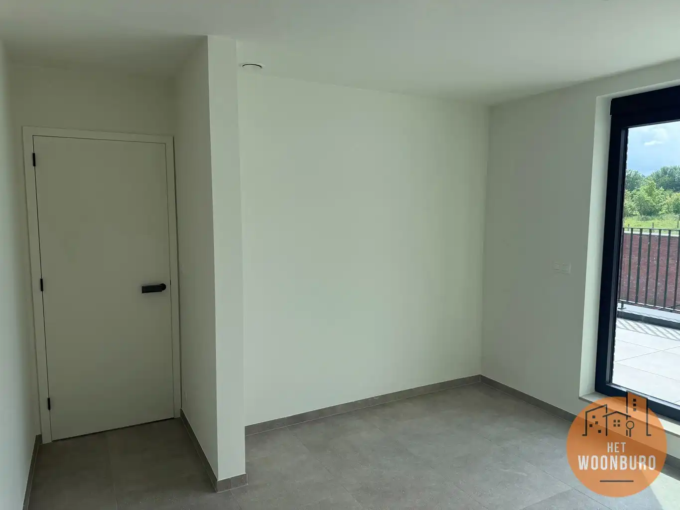 Nieuwbouw appartement met 1 slpk, terras en autostaanplaats foto 9