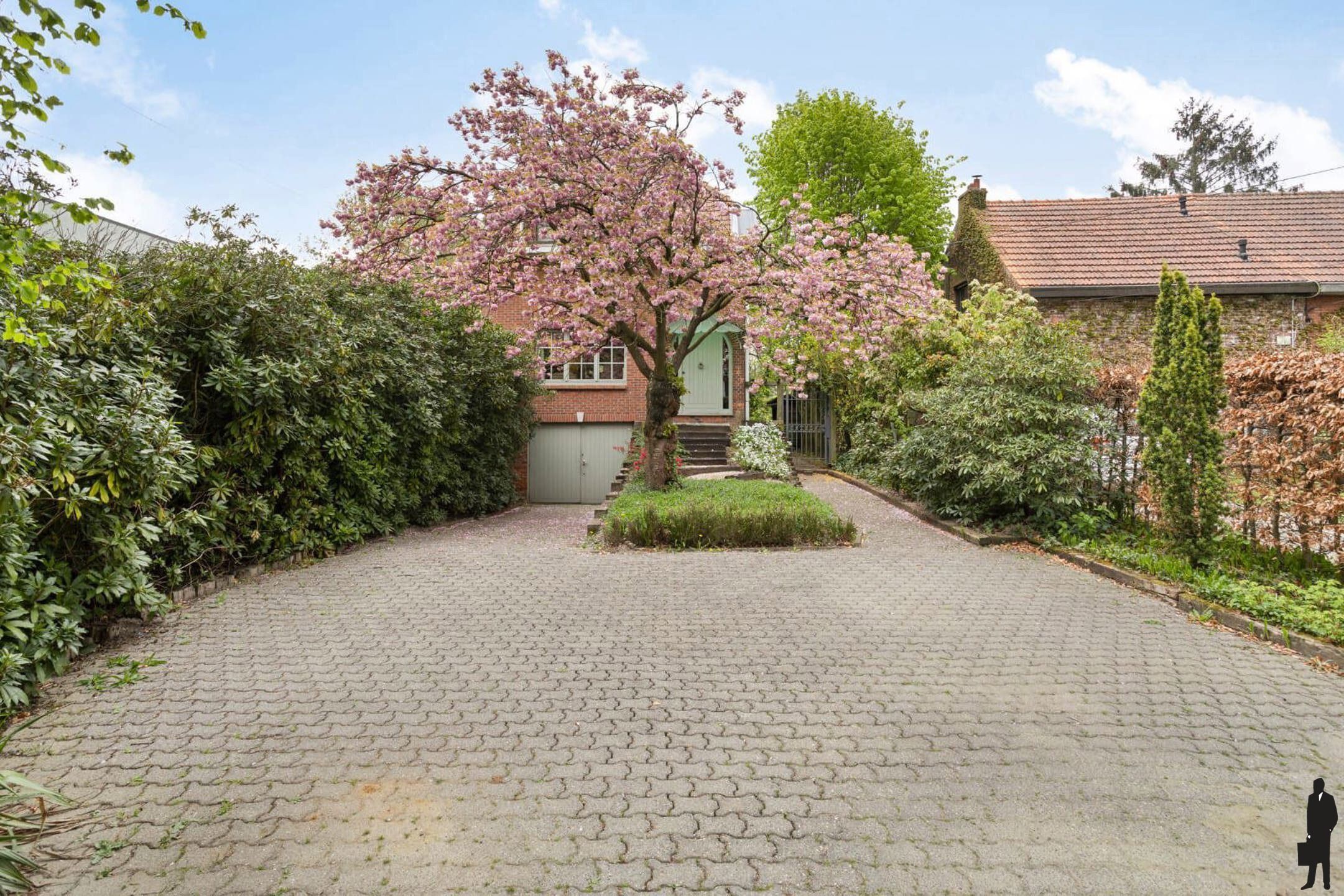 HOB op fantastische tuin in doodlopende straat (ca. 2343 m²) foto 3