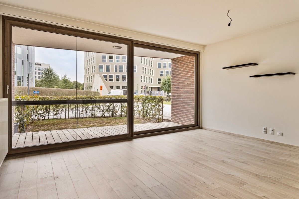 Centraal gelegen één slaapkamer appartement ('A' - label) met privatieve voor- en achtertuin foto 3