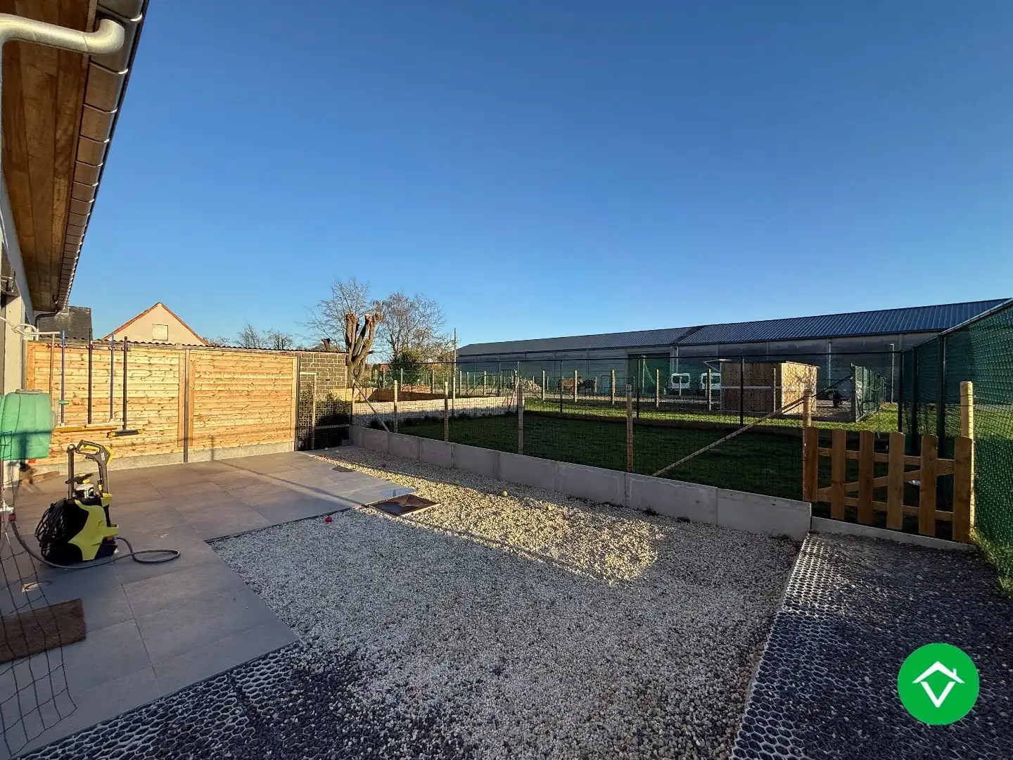 Nieuwbouwwoning met 3 slaapkamers, carport en tuin foto 6