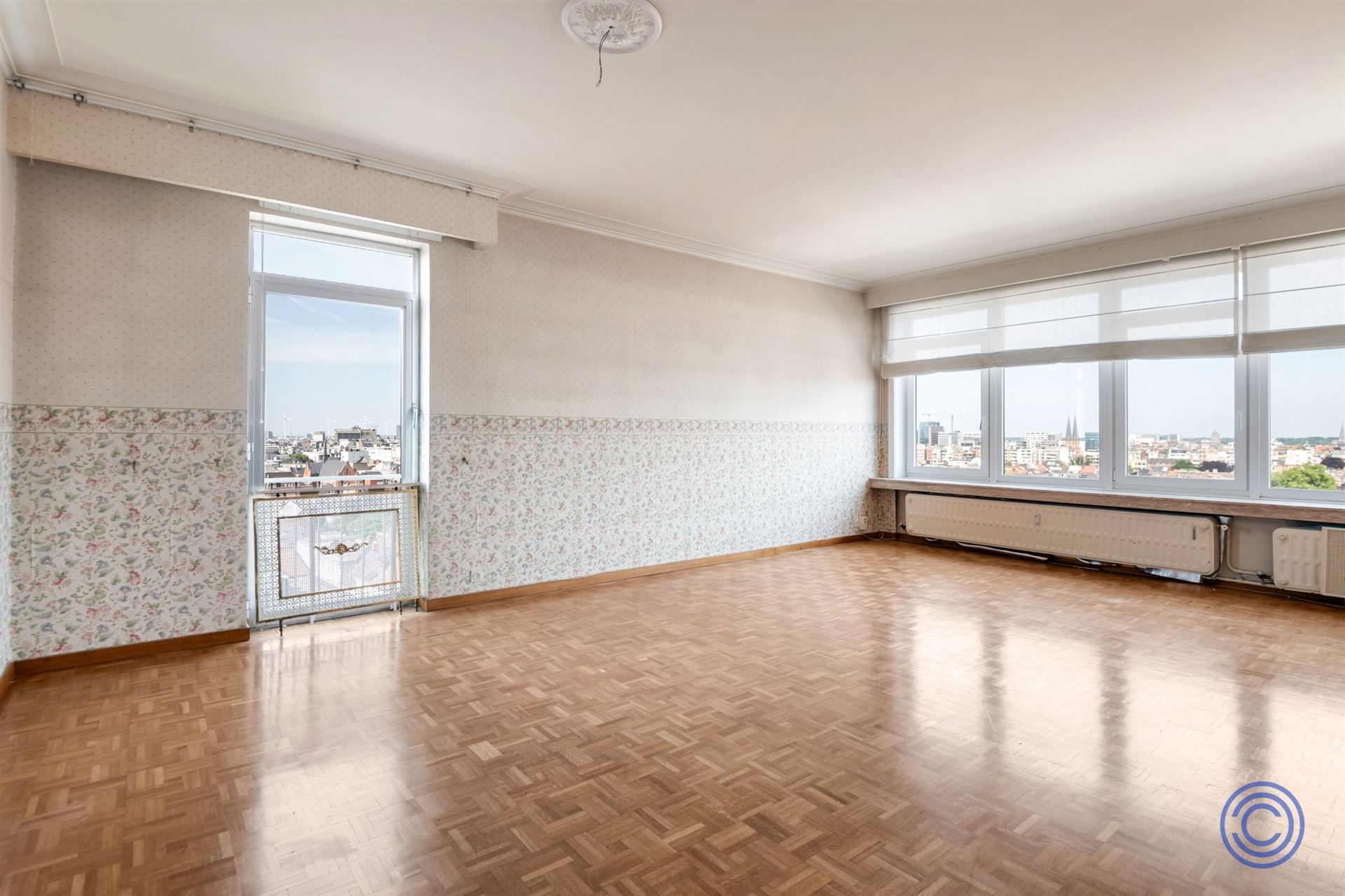 Ruim 3-slpk appartement ca. 138m² + 2 terrassen met prachtig uitzicht foto 6