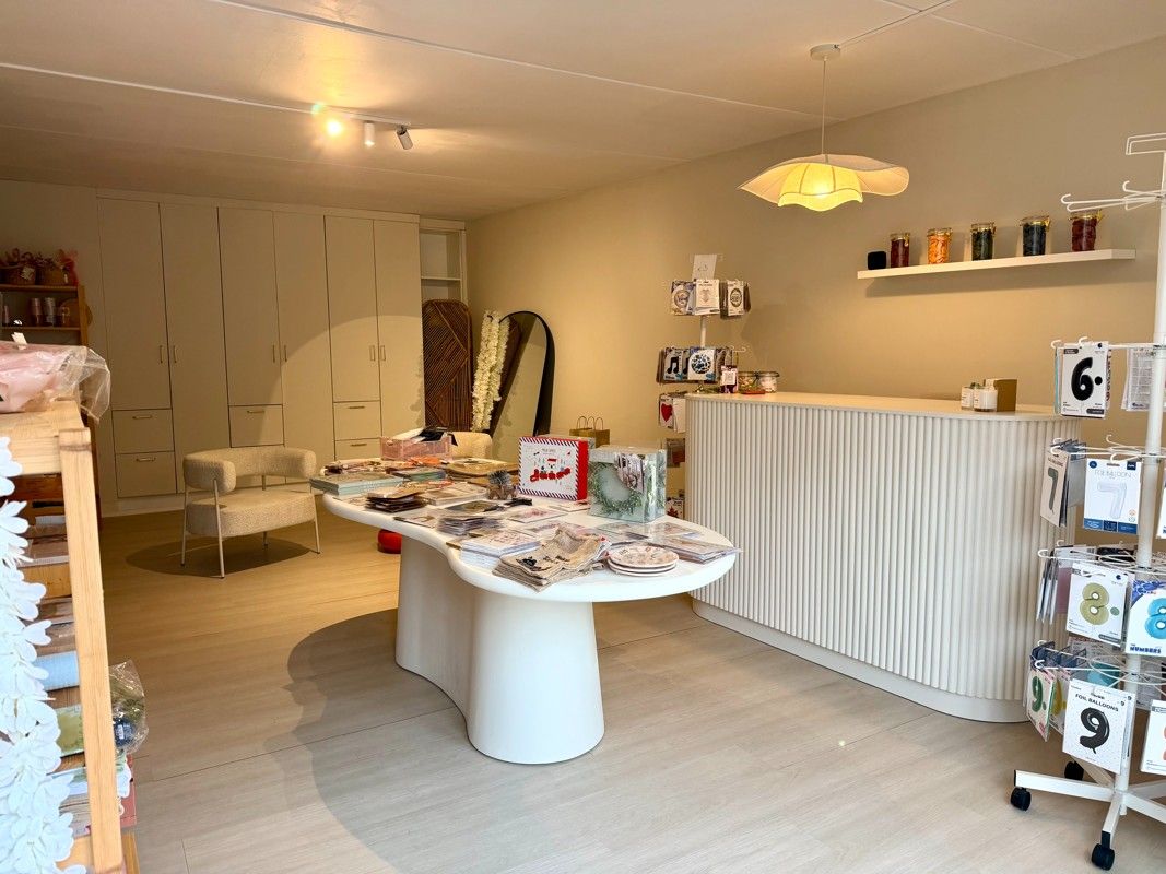 Super tof handelspand of kantoor op toplocatie te Westmalle. foto 3