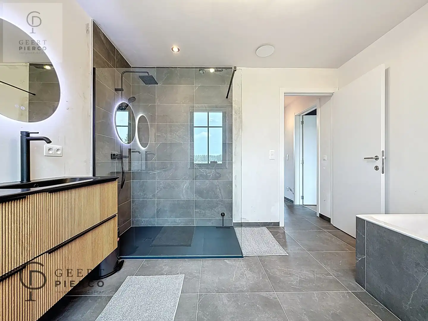 Exclusieve pastorijwoning in een landelijke omgeving foto 21