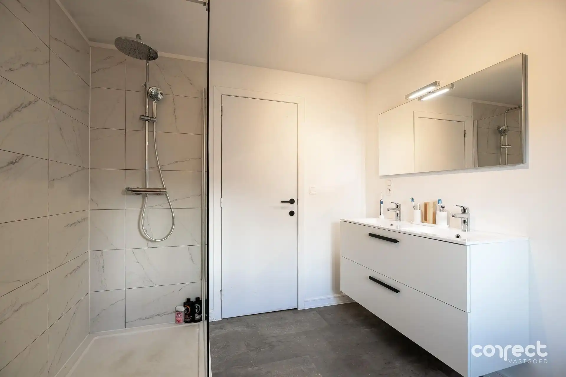Volledig gerenoveerde woning B-label! foto 11