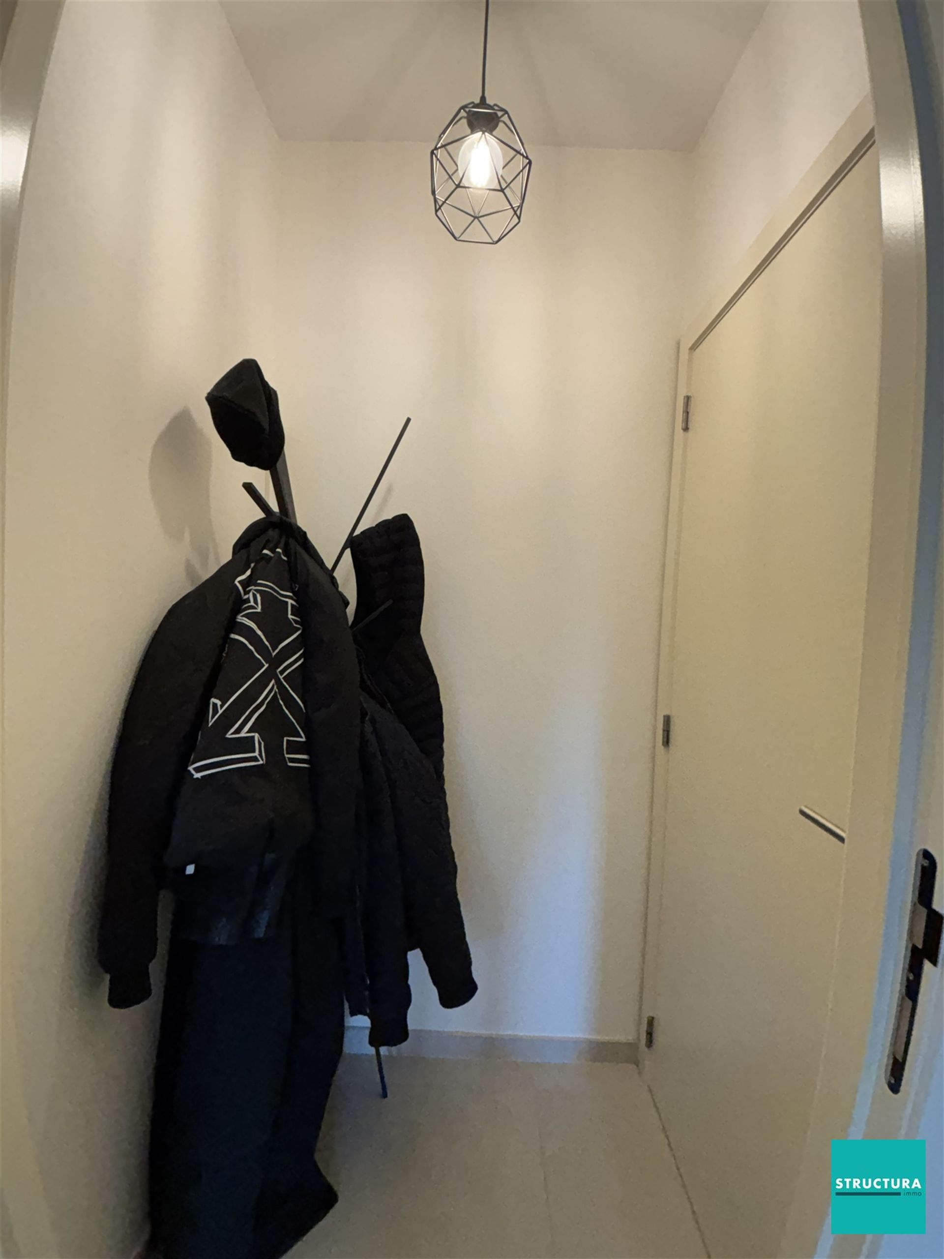 BEZOEKEN VOLZET - Appartement met  kamers en terras in het centrum van Steenhuffel foto 5