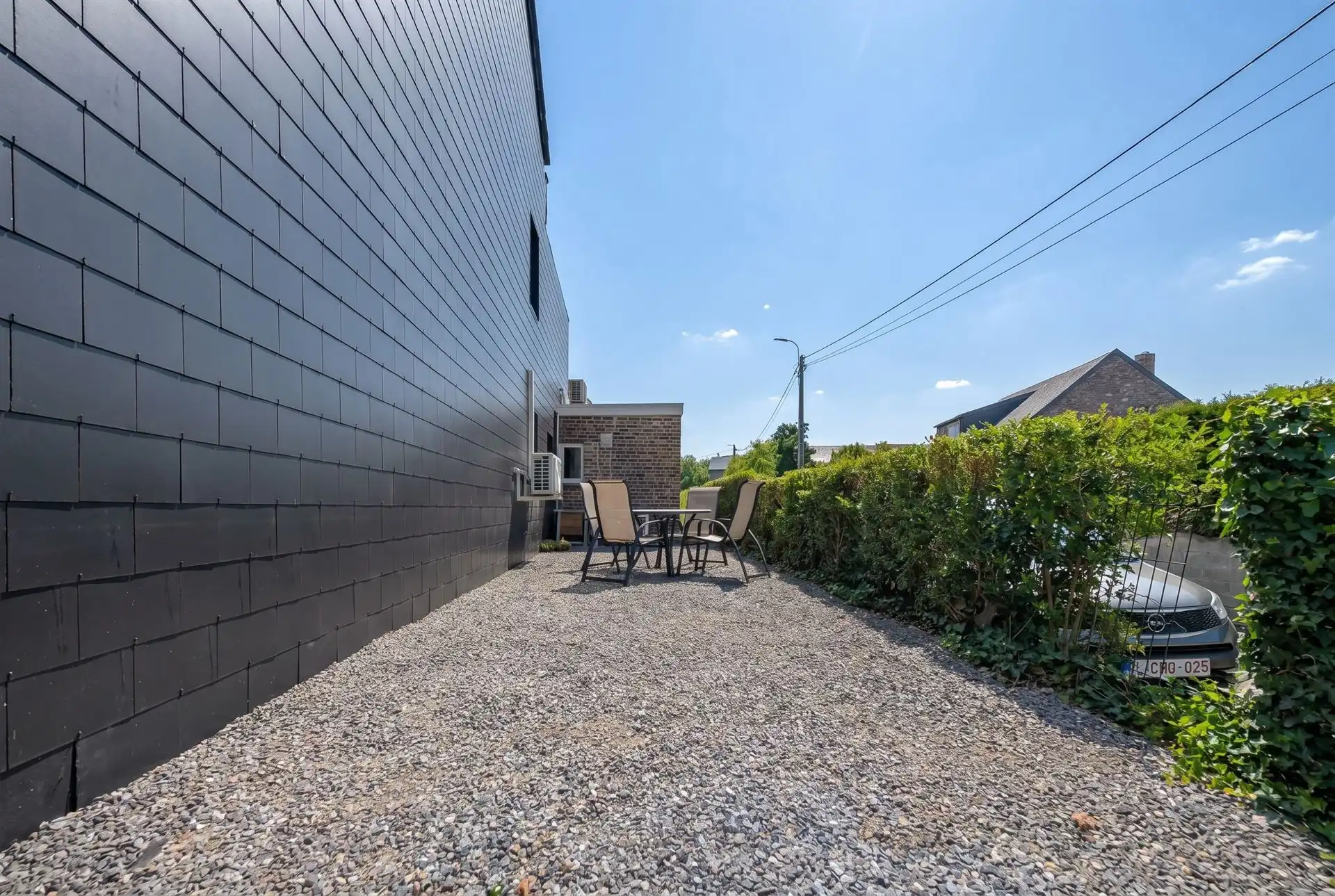 Gerenoveerde woning (213m²) met 4 slaapkamers in het rustige Moelingen (Voeren) foto 3