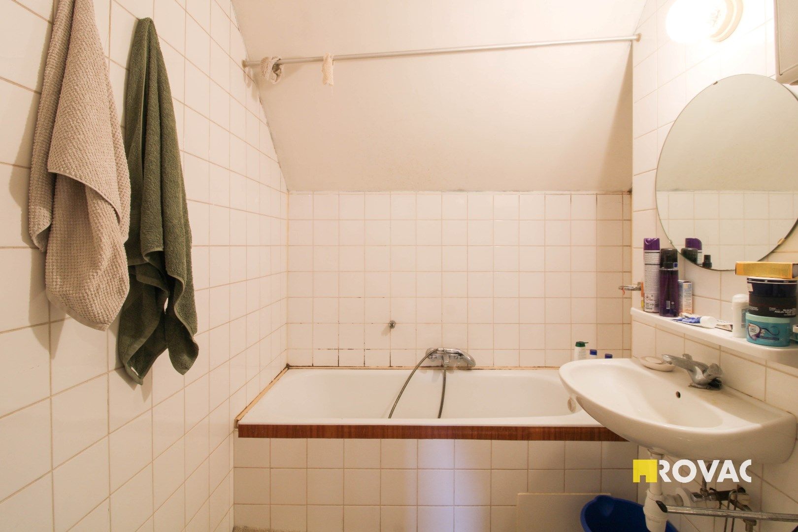 Appartement nabij het station van Izegem! foto 5